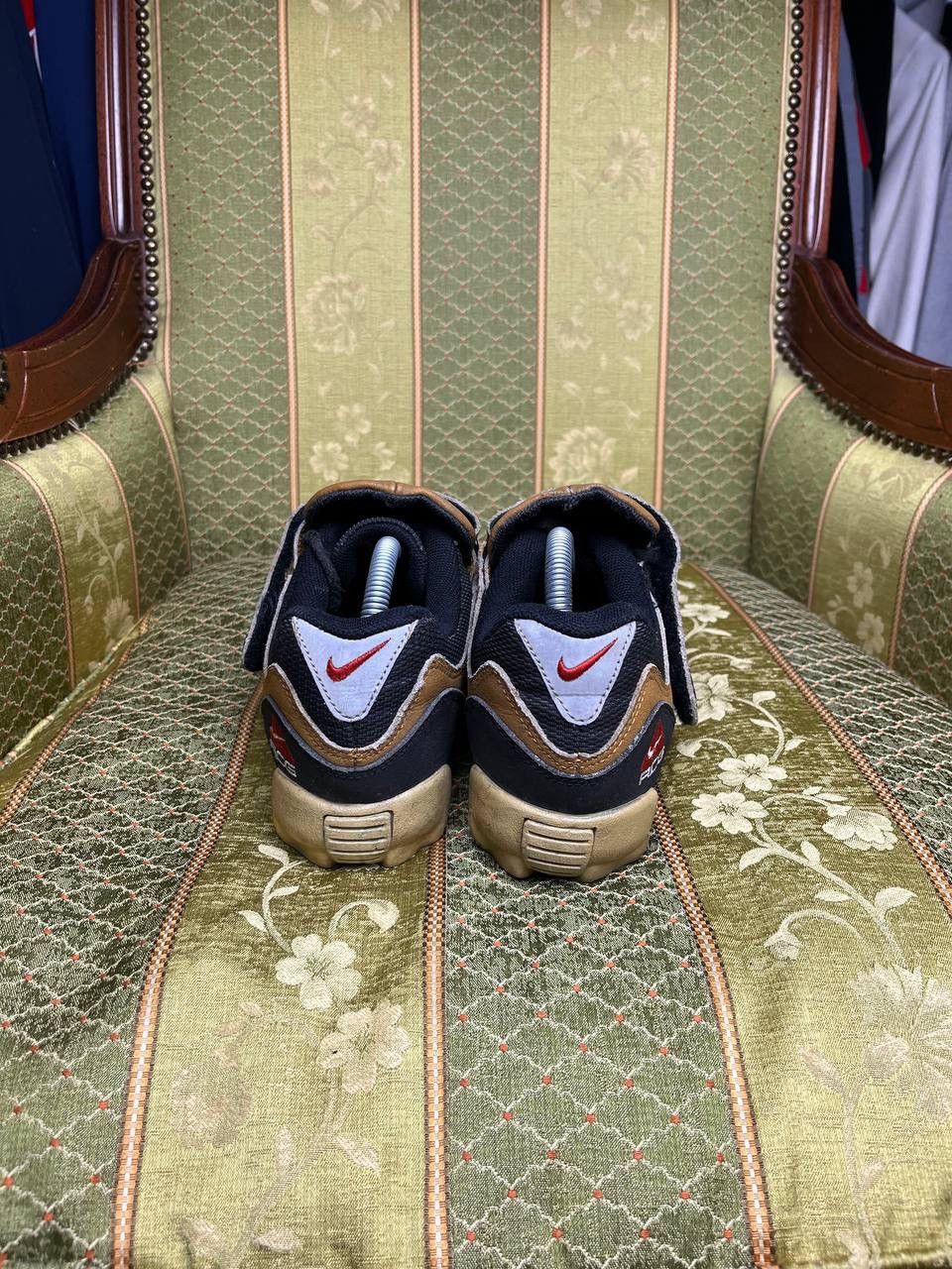 Japanese Brand × Nike ACG × Vintage Vintage Nike ACG Archival Outdoor Sneakers EUR 44 Size US 10 / EU 43 - 5 Thumbnail