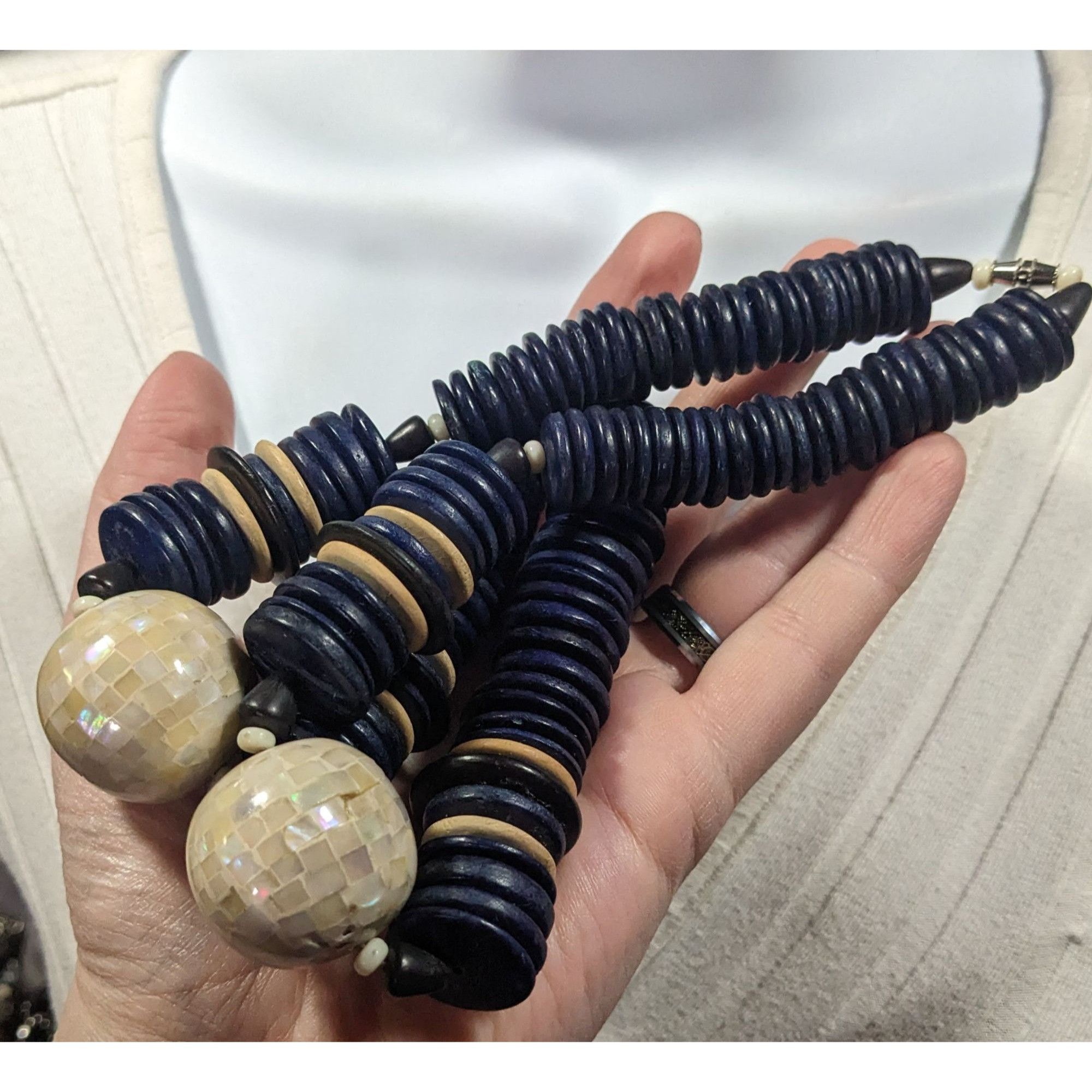 Other Vintage Chunky Blue Wooden Disc And Shell Beaded Necklace Size ONE SIZE - 3 Thumbnail