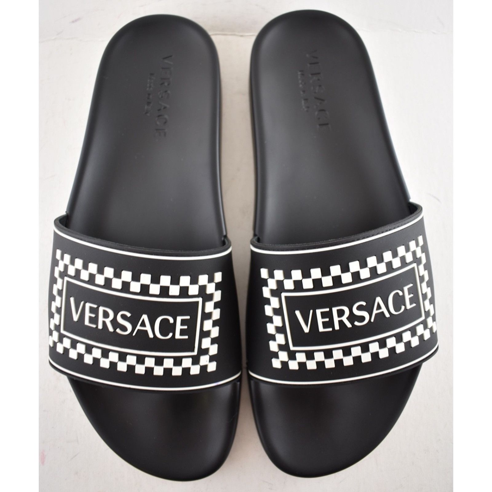 Versace Versace Black White 90s Logo Rubber Pool Slide 44 11 Size US 11 / EU 44 - 9 Thumbnail