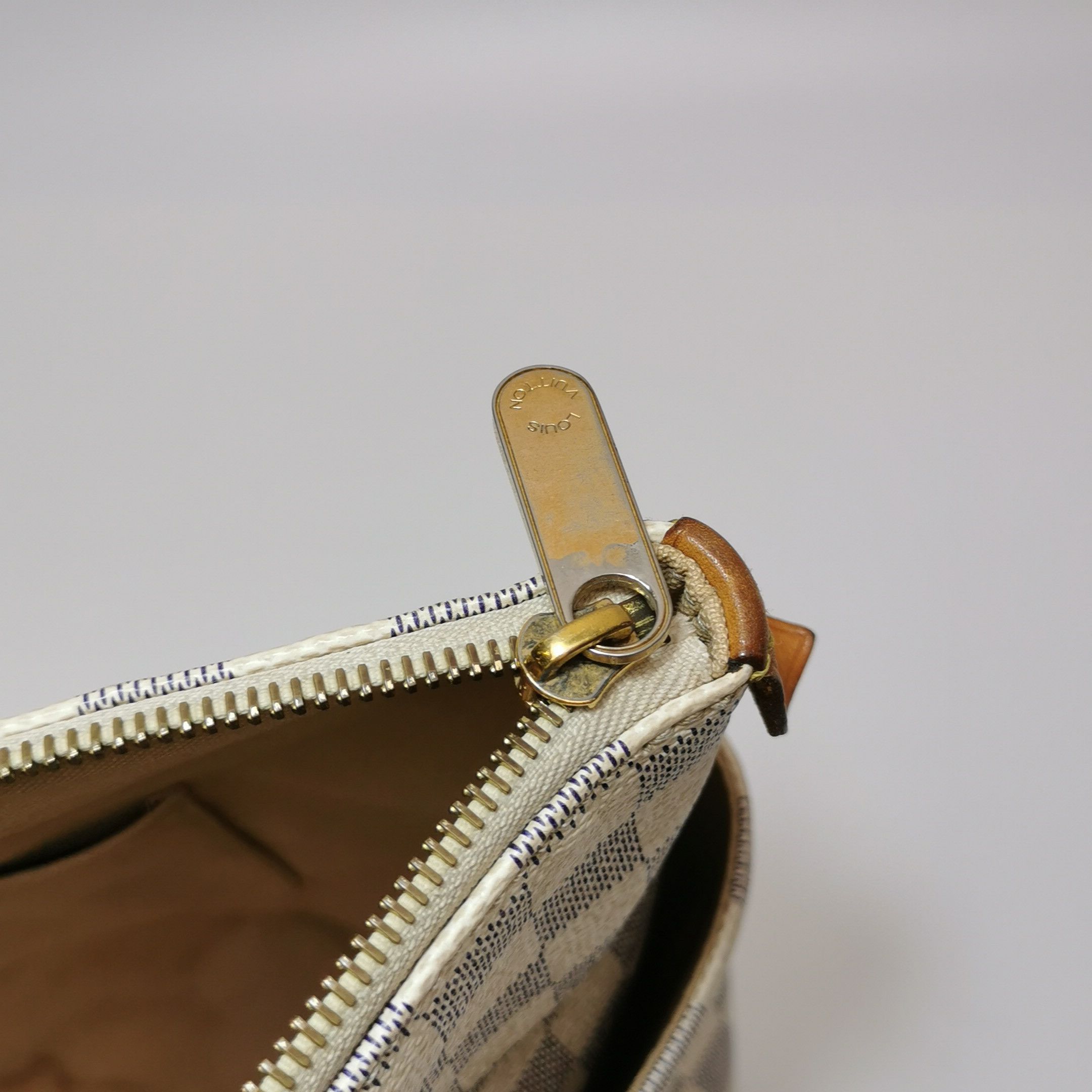 Louis Vuitton Louis Vuitton (LV) Totally vegetable tanned leather checker Size ONE SIZE - 3 Thumbnail