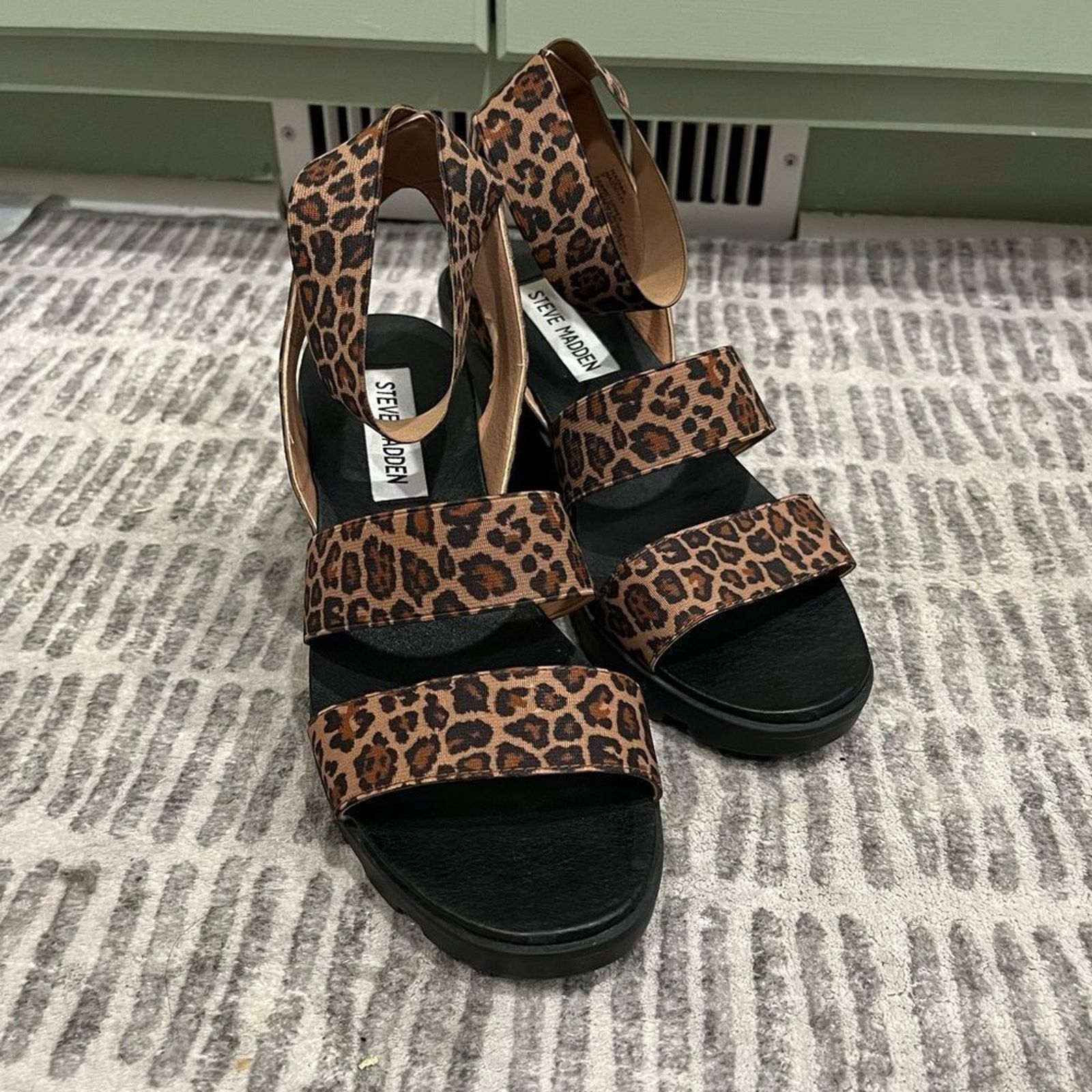 Steve Madden Steve Madden Haidar Leopard Sandals Chunky Sole Platform 7 Size US 7 / IT 37 - 9 Thumbnail