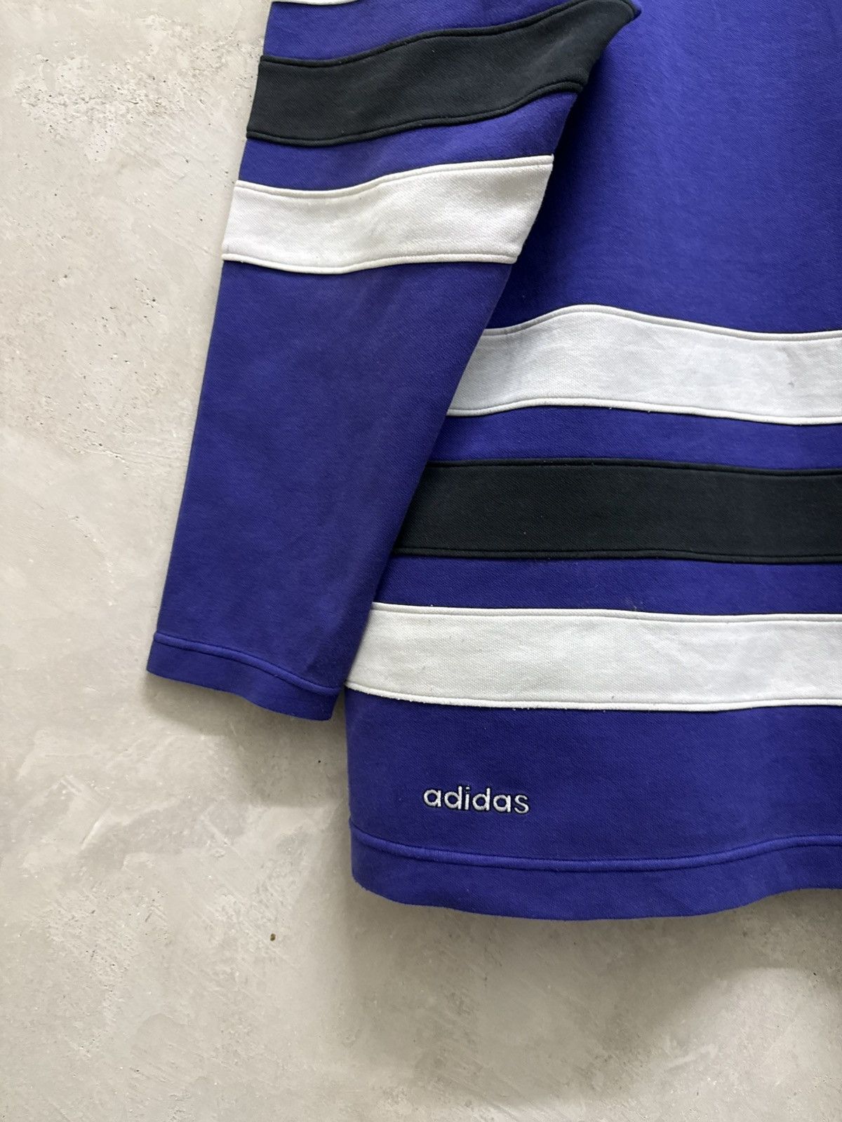 Adidas Vintage 90s Adidas Embroidered Logo Distressed Hoodie Size US L / EU 52-54 / 3 - 6 Thumbnail