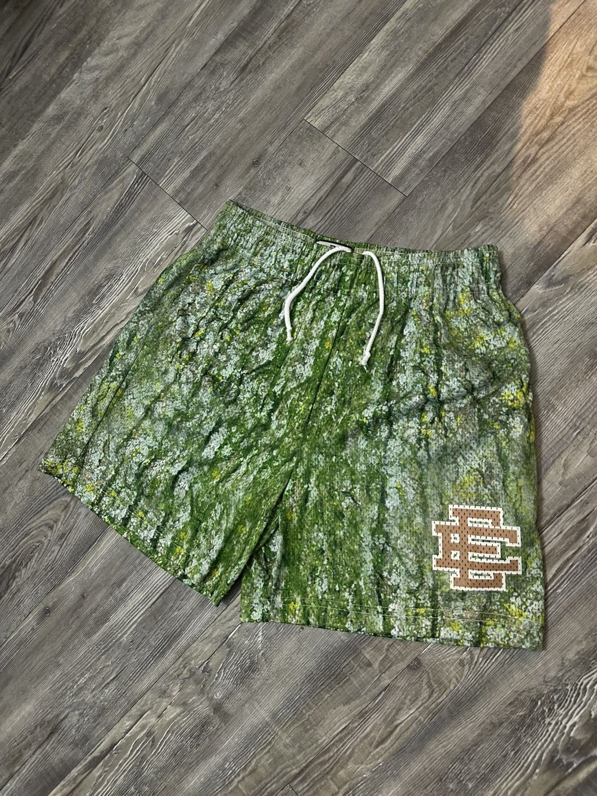 Eric Emanuel EE LAS VEGAS CAMO RELEASE Size US 32 / EU 48 - 2 Thumbnail