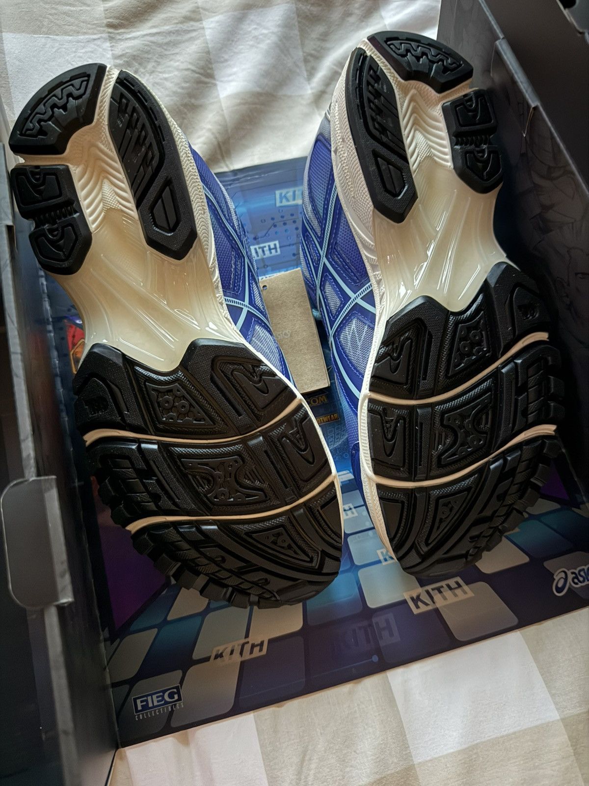 Asics × Kith × Marvel Comics GEL-NIMBUS 10.1 MEGA MAN Size US 10.5 / EU 43-44 - 4 Thumbnail
