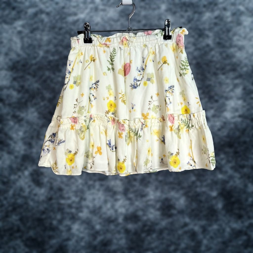 Vintage Sunday Best Skirt Womens Small Floral Ruffle Mini Viscose White Summer Casual Size 28" / US 6 / IT 42 - 1 Thumbnail