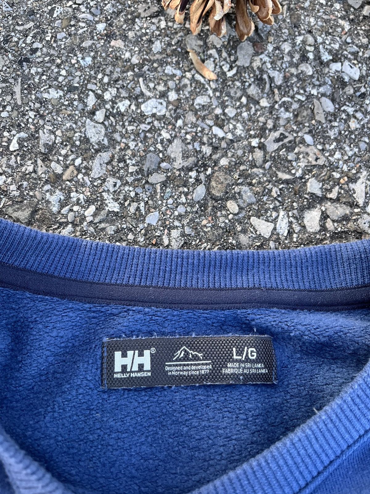 Helly Hansen × Japanese Brand Helly Hansen basic outdoor sweatshirt Size US M / EU 48-50 / 2 - 4 Thumbnail
