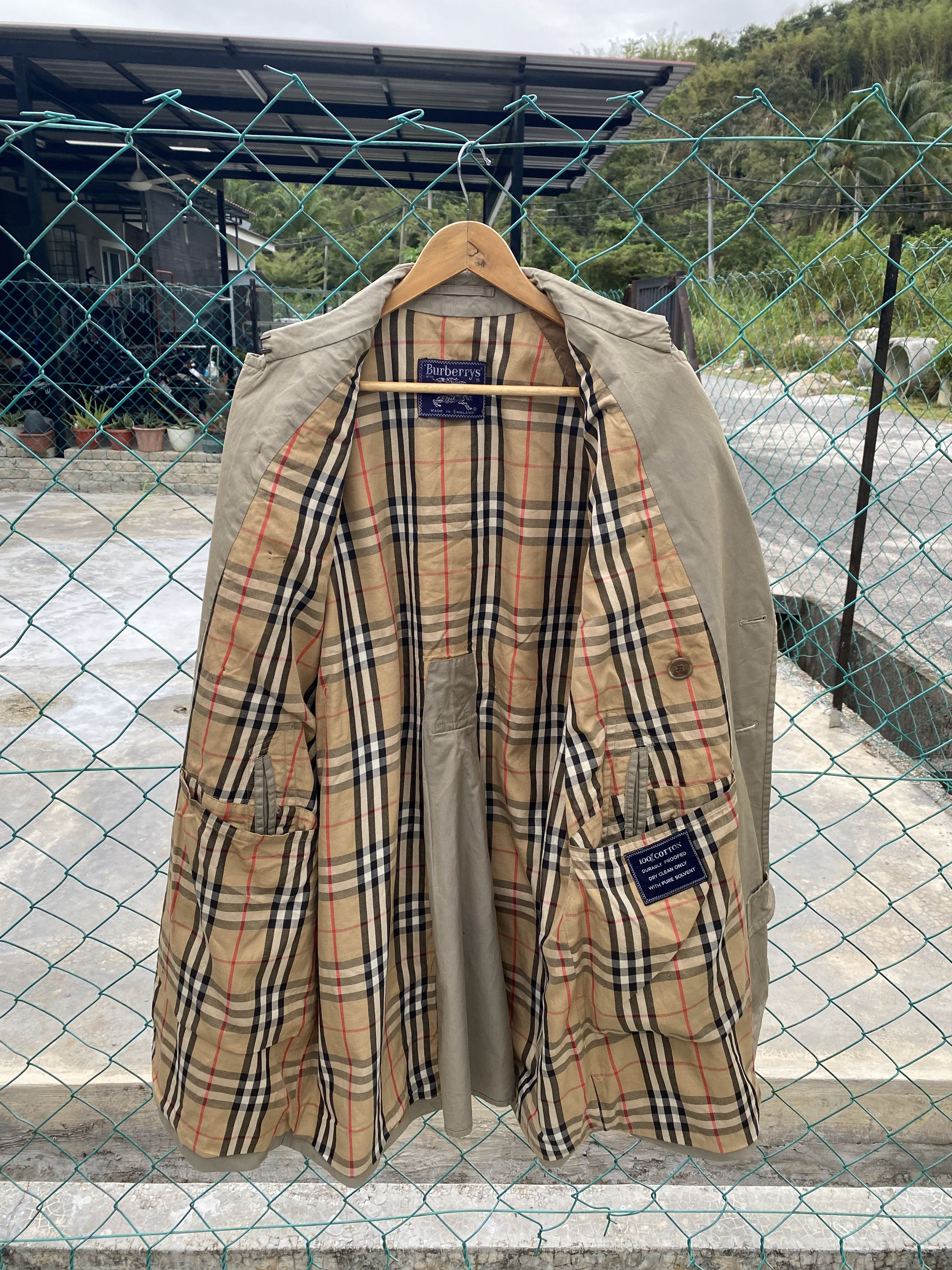 Burberry Prorsum Distressed Vintage Burberry Prorsum Nova Check Trench Coat Size M / US 6-8 / IT 42-44 - 4 Thumbnail