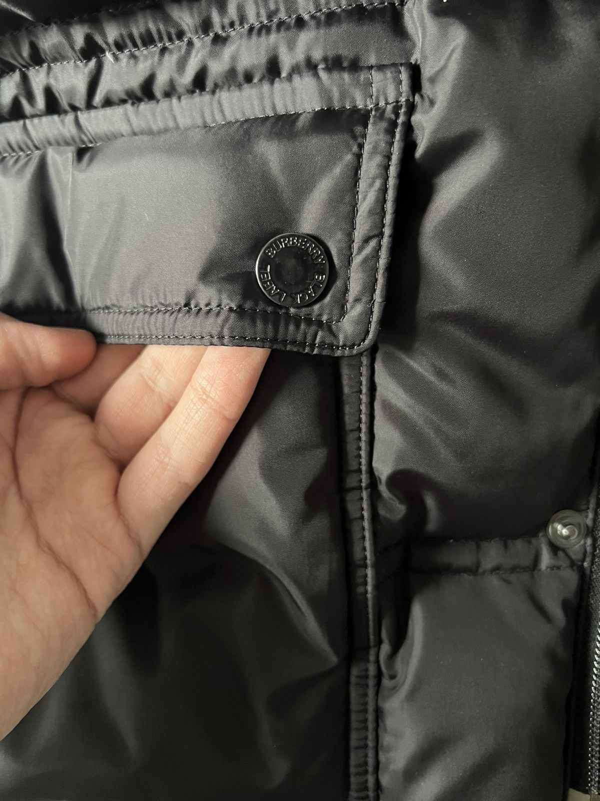 Burberry Vintage Burberry Black label down puffer Size US L / EU 52-54 / 3 - 6 Thumbnail