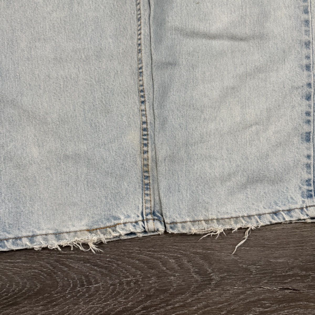 Levi's × StraightFaded × Vintage Vintage 90s Levi’s 550 Faded & distressed baggy jeans Size US 40 / EU 56 - 3 Thumbnail