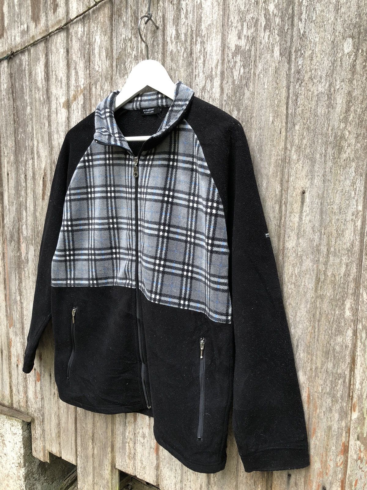 Black Label × Burberry Rare burberry black label blue nova check sweater Size US M / EU 48-50 / 2 - 11 Thumbnail