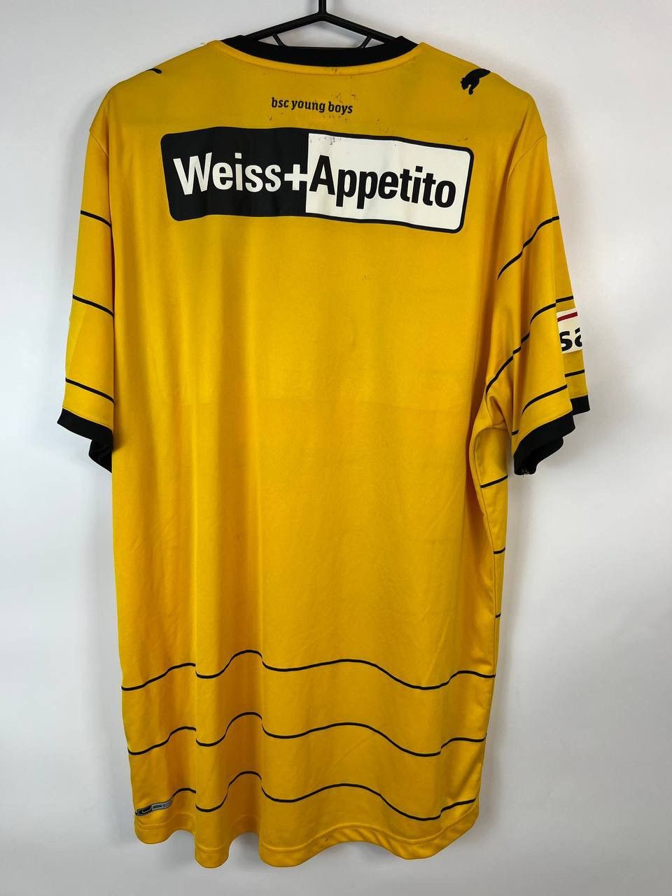 Puma YOUNG BOYS 2011 2012 HOME SHIRT PUMA BAUHAUS SWISS LEAGUE Size US XL / EU 56 / 4 - 6 Thumbnail
