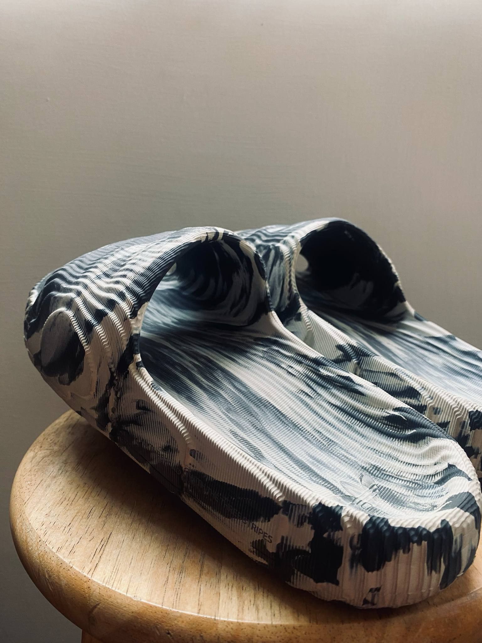 Adidas Adilette 22 Slides - Negro Gris / Black Grey