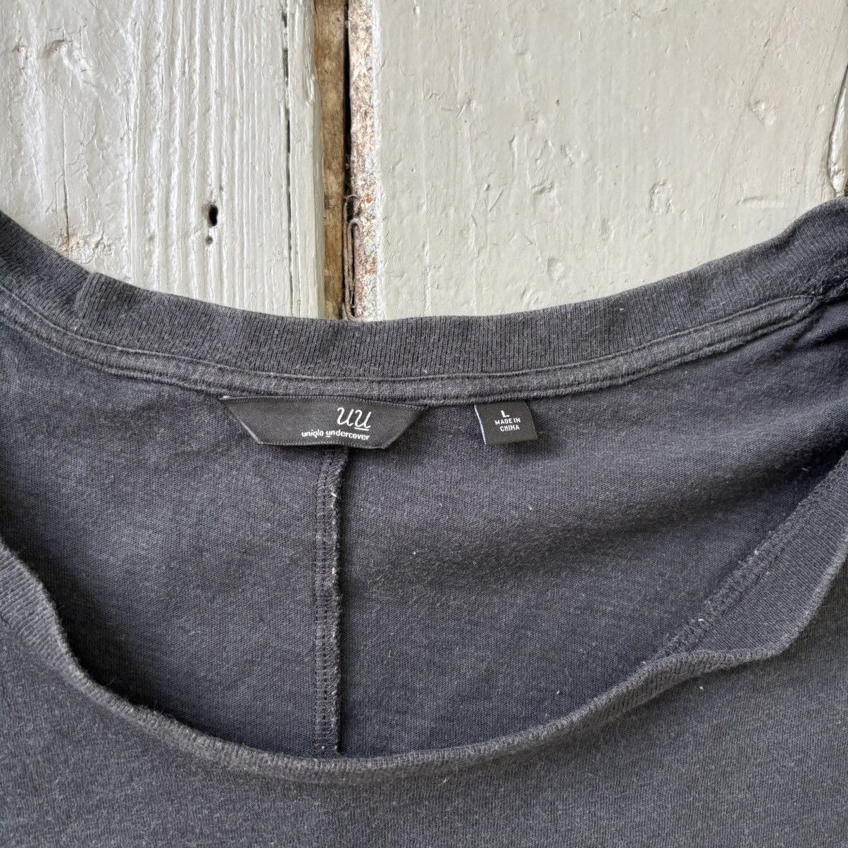 Undercover × Uniqlo Uniqlo/Undercover Crossbones U Tee Size US L / EU 52-54 / 3 - 4 Thumbnail