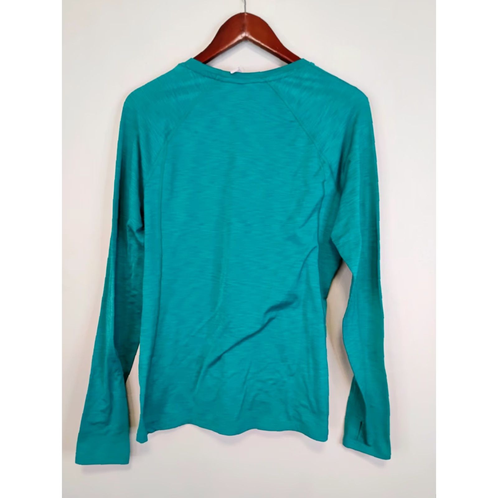 Under Armour Under Armour ColdGear Long Sleeve Shirt Womens Small Green Running & Jogging Pullover Modern Activewear Size S / US 4 / IT 40 - 2 Thumbnail