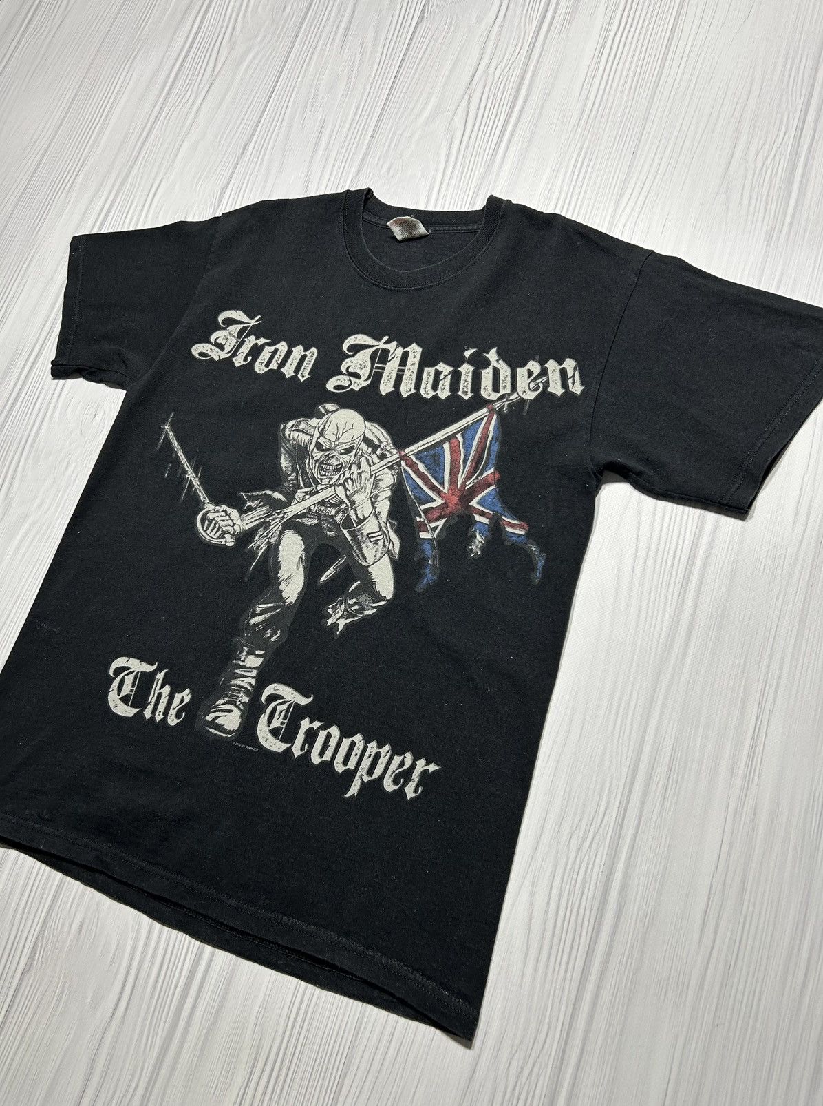 Band Tees Vintage Iron Maiden The Trooper 2010 Band T-Shirt Size US L / EU 52-54 / 3 - 2 Thumbnail