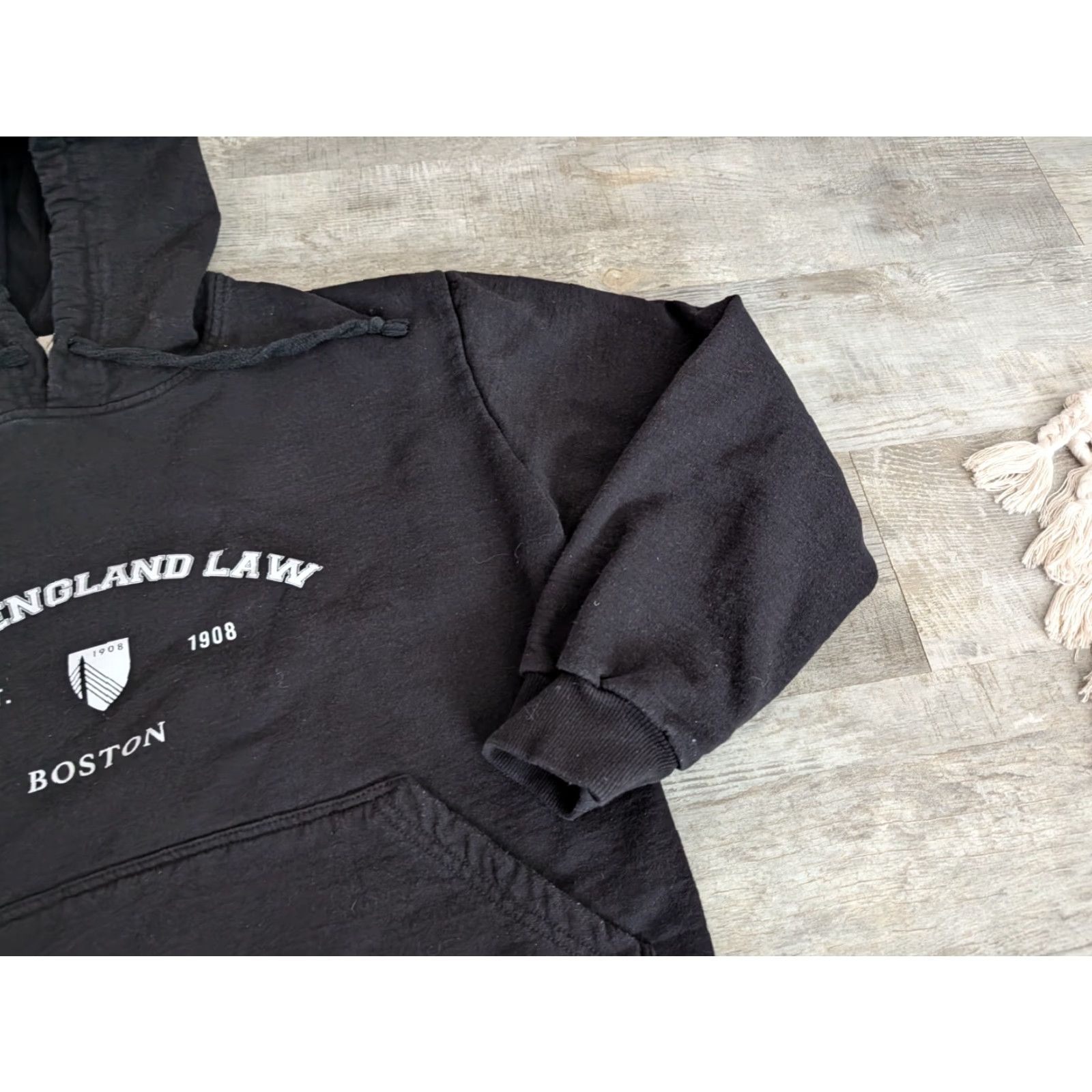 Vintage New England Law Boston Hoodie Black Unisex Size M Official School Apparel Shirt Pullover Logo Graphic Print Men Women Bruins Boston Law School Hoodie Size US M / EU 48-50 / 2 - 4 Thumbnail