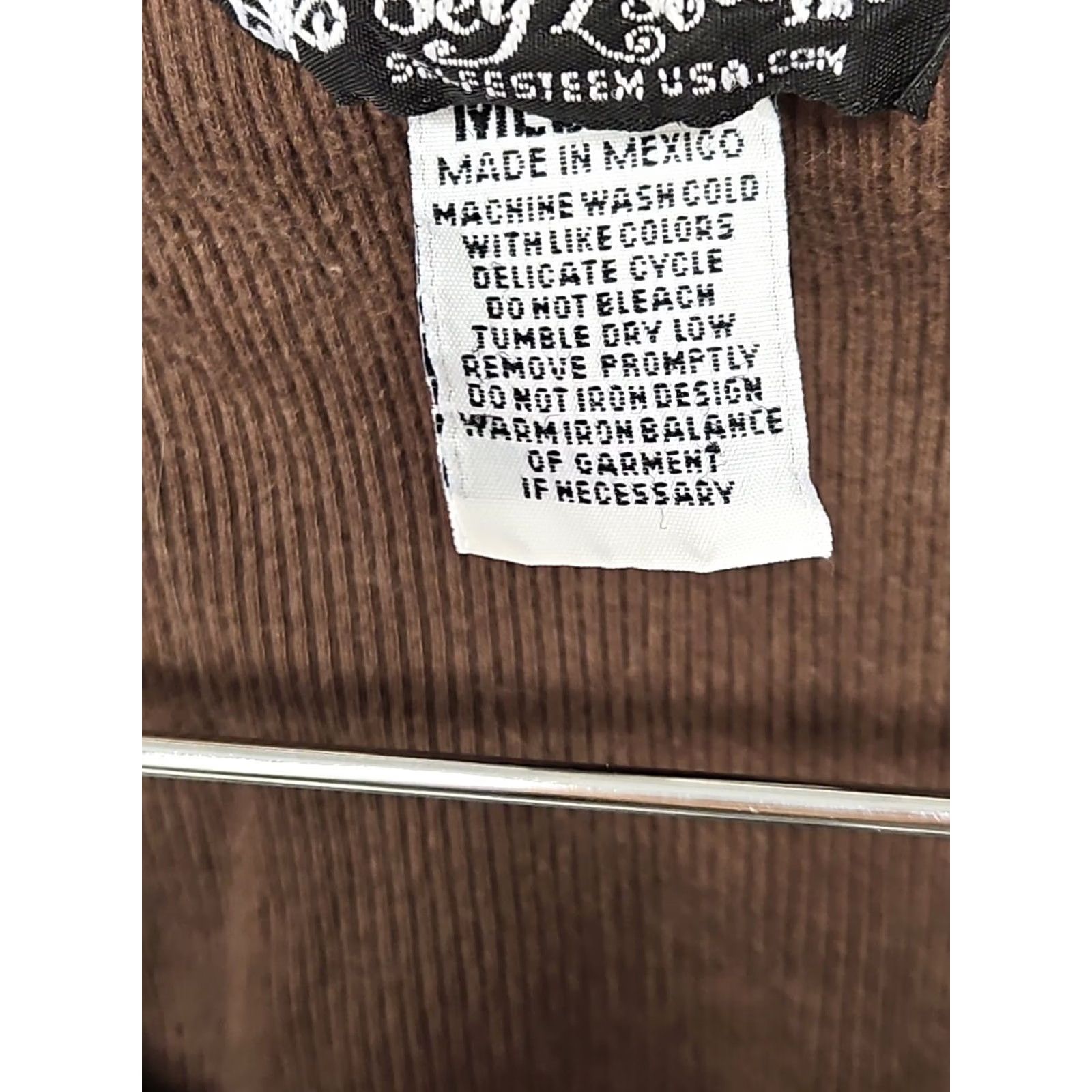 CHOCOOLATE Y2K Chocolate Brown Ribbed Graphic Tank Rock Grunge Angel Self Esteem Scoop Neck Sleeveless Pullover M Juniors Women Tank Brown Angel Mens Girls Women Size M / US 6-8 / IT 42-44 - 5 Thumbnail