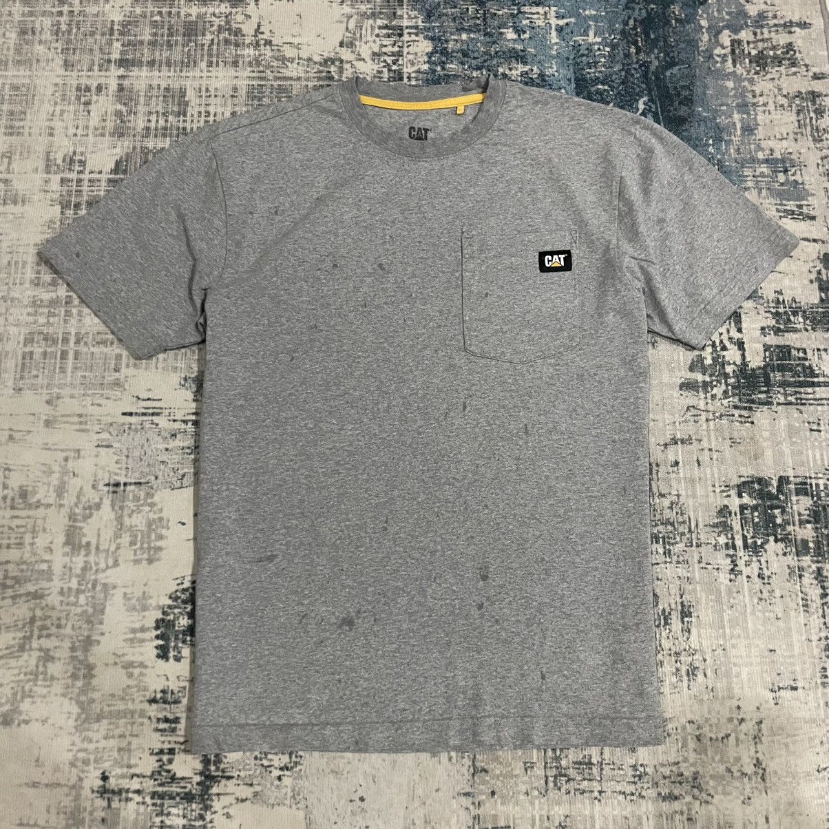 Caterpillar Caterpillar Men's CAT Logo Pocket Tee in heather grey Size US M / EU 48-50 / 2 - 1 Thumbnail