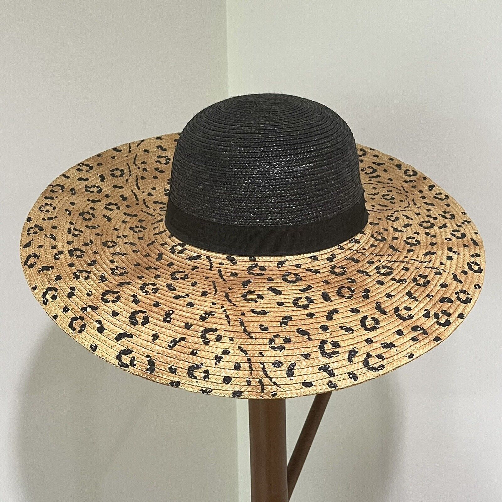 Liz Claiborne Liz Claiborne Floppy Brim Straw Sun Hat Black Cheetah Print Size ONE SIZE - 4 Thumbnail
