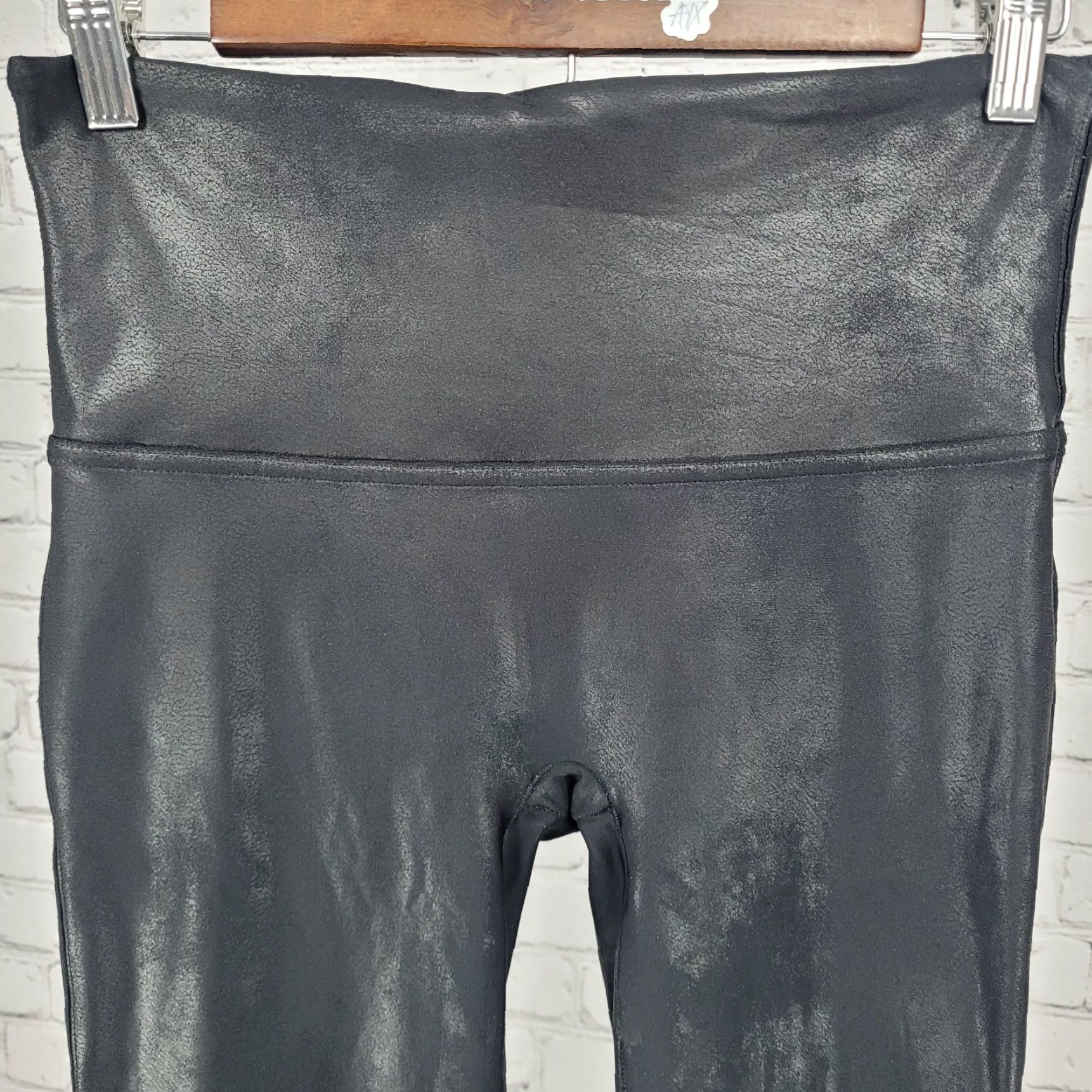 Spanx Spanx Leggings Black Faux Leather Shiny Mid Rise Ankle Pants L Womens Size 36" / US 14 / IT 50 - 5 Thumbnail