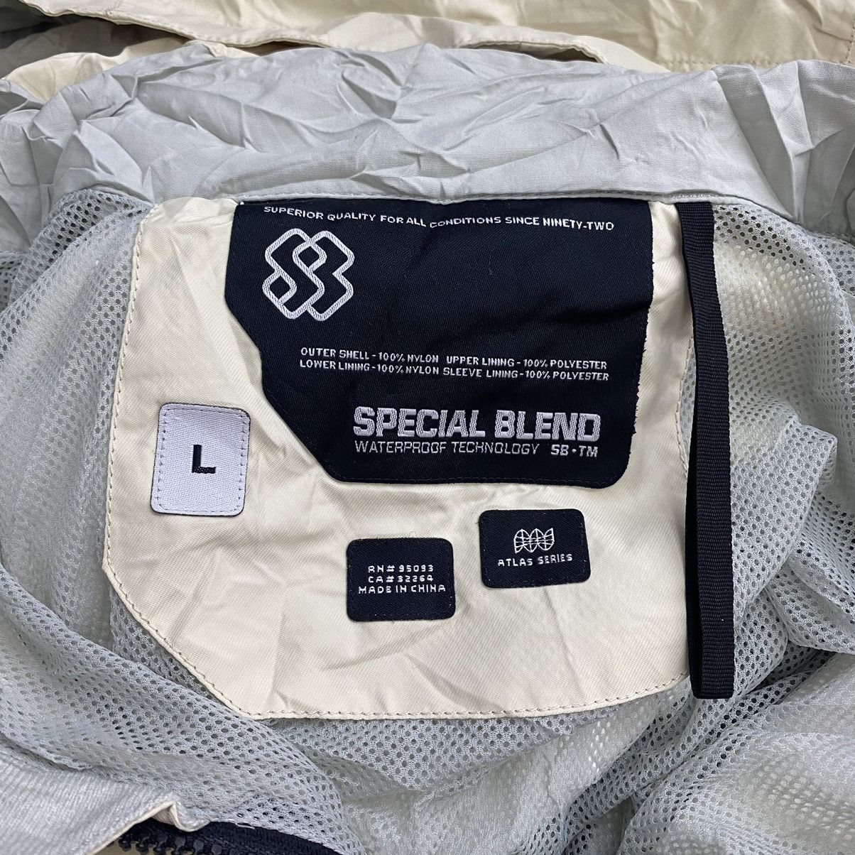 Other SPECIAL BLEND Snowboarding Multi Color Windbreaker Winter Size US L / EU 52-54 / 3 - 6 Thumbnail