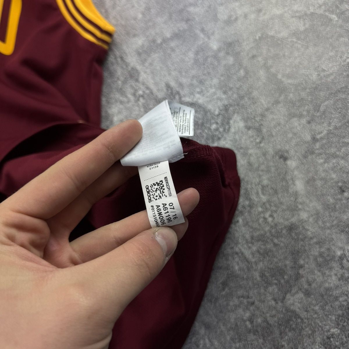 Adidas Adidas Cleveland Cavaliers LeBron James #23 Jersey Size US S / EU 44-46 / 1 - 12 Thumbnail