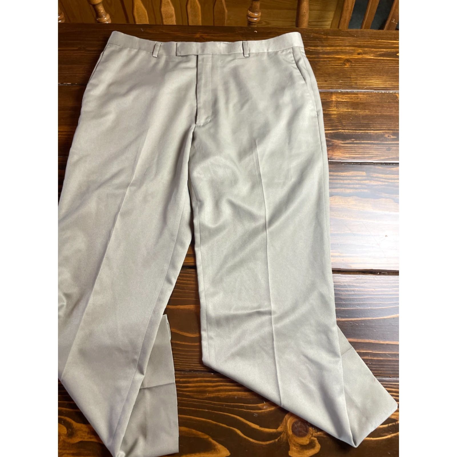 Liz Claiborne VINTAGE Claiborne Dress Pants Men’s 34/29 Tan Hook & Eye Pockets Flap Front Dress Pants Mens Size US 34 / EU 50 - 2 Thumbnail