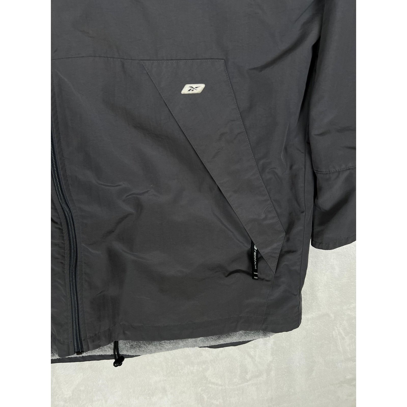 Reebok Vintage Reebok Jacket Mens XL Gray Hooded Windbreaker Full Z Size US XL / EU 56 / 4 - 2 Thumbnail