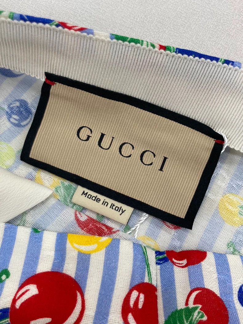 Gucci Gucci Cherry-printed shorts Size 27" / US 4 / IT 40 - 6 Thumbnail