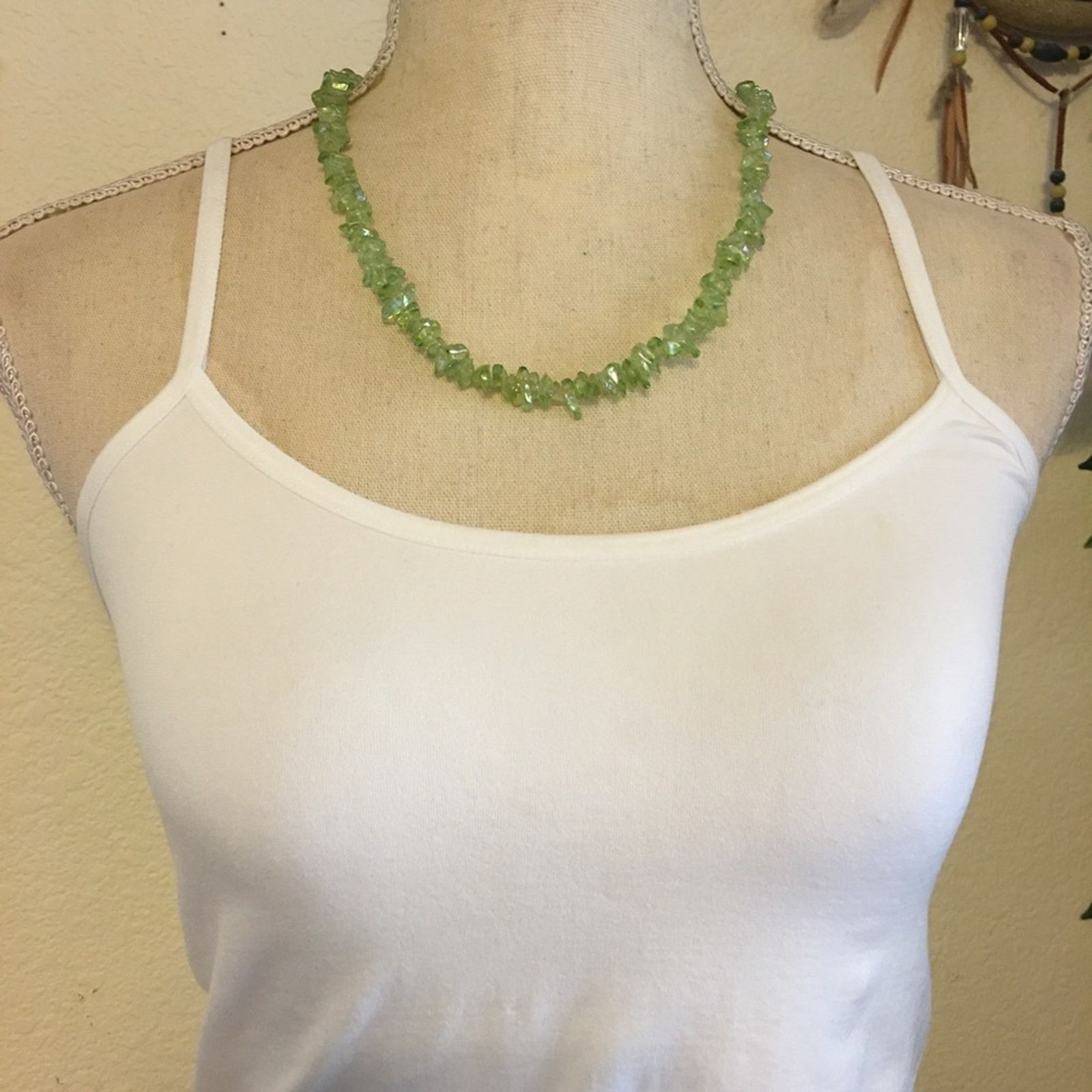 Vintage Vintage peridot aurora borealis glass necklace Size ONE SIZE - 3 Thumbnail