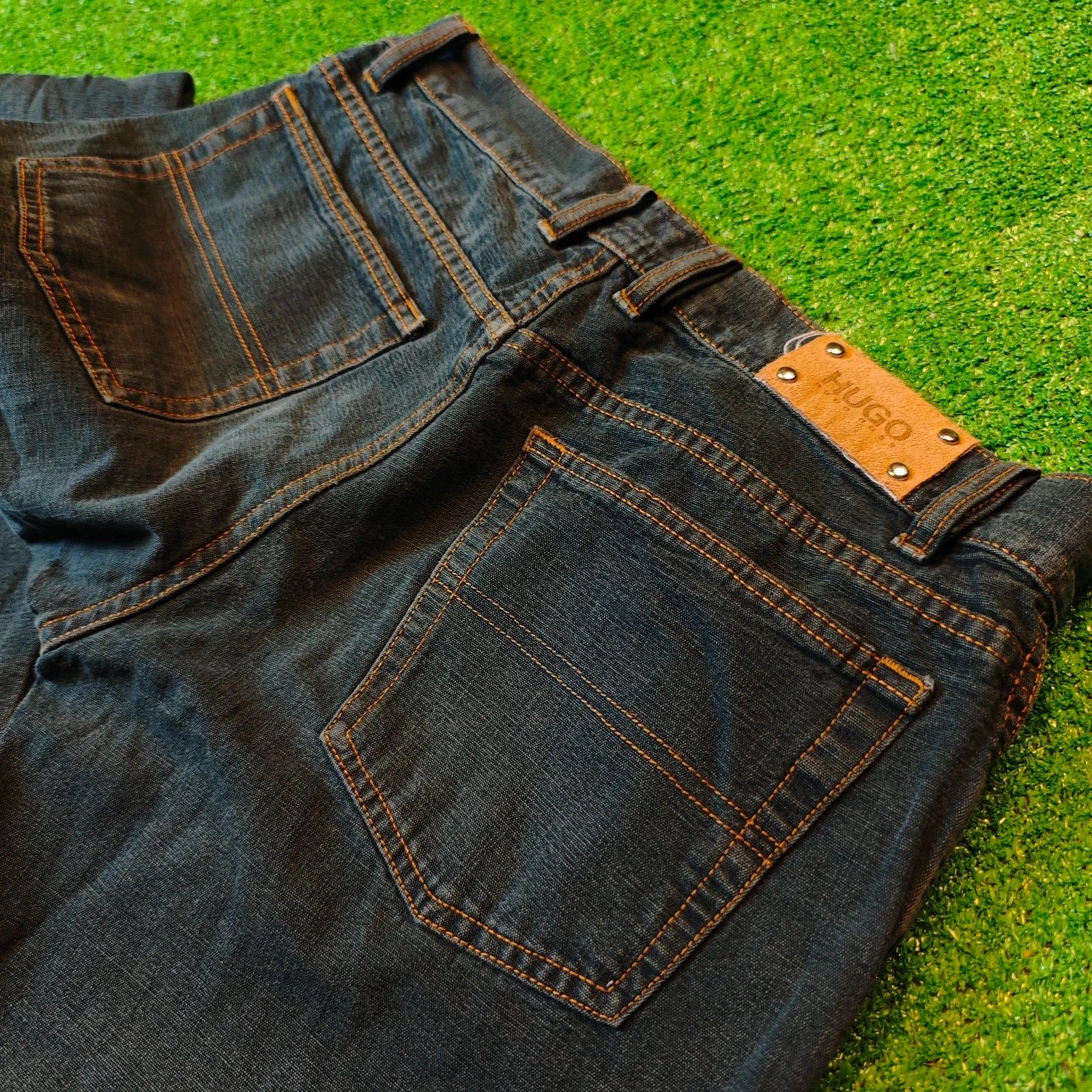 Hugo Boss Vintage Hugo Boss Jeans Mens 32 Blue straight button fly Size US 32 / EU 48 - 5 Thumbnail
