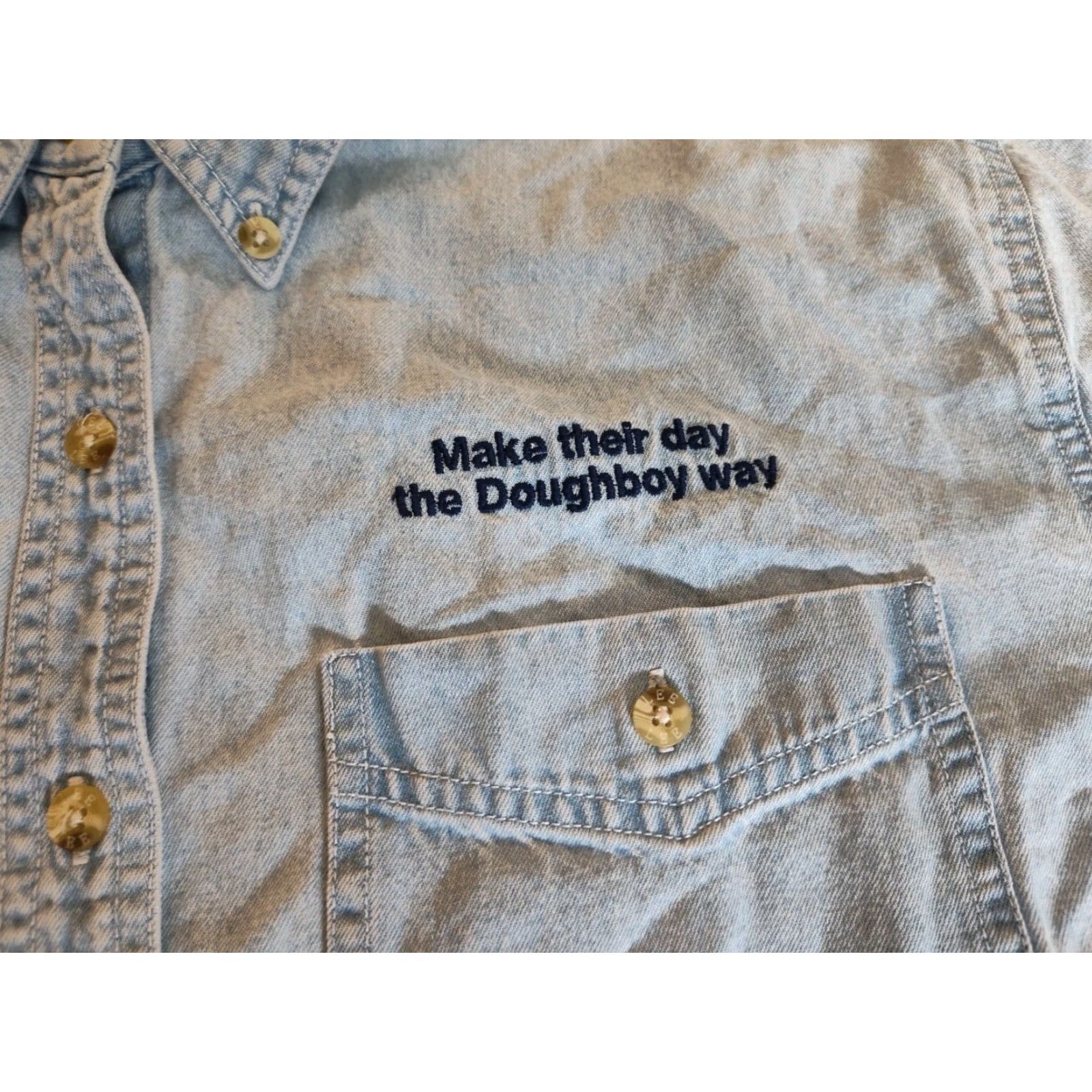 Lee VINTAGE Lee Women's Button-Down Shirt Denim Long Sleeve Embroidered Pillsbury Doughboy Blue 90s Casual, Workwear Size M / US 6-8 / IT 42-44 - 2 Thumbnail