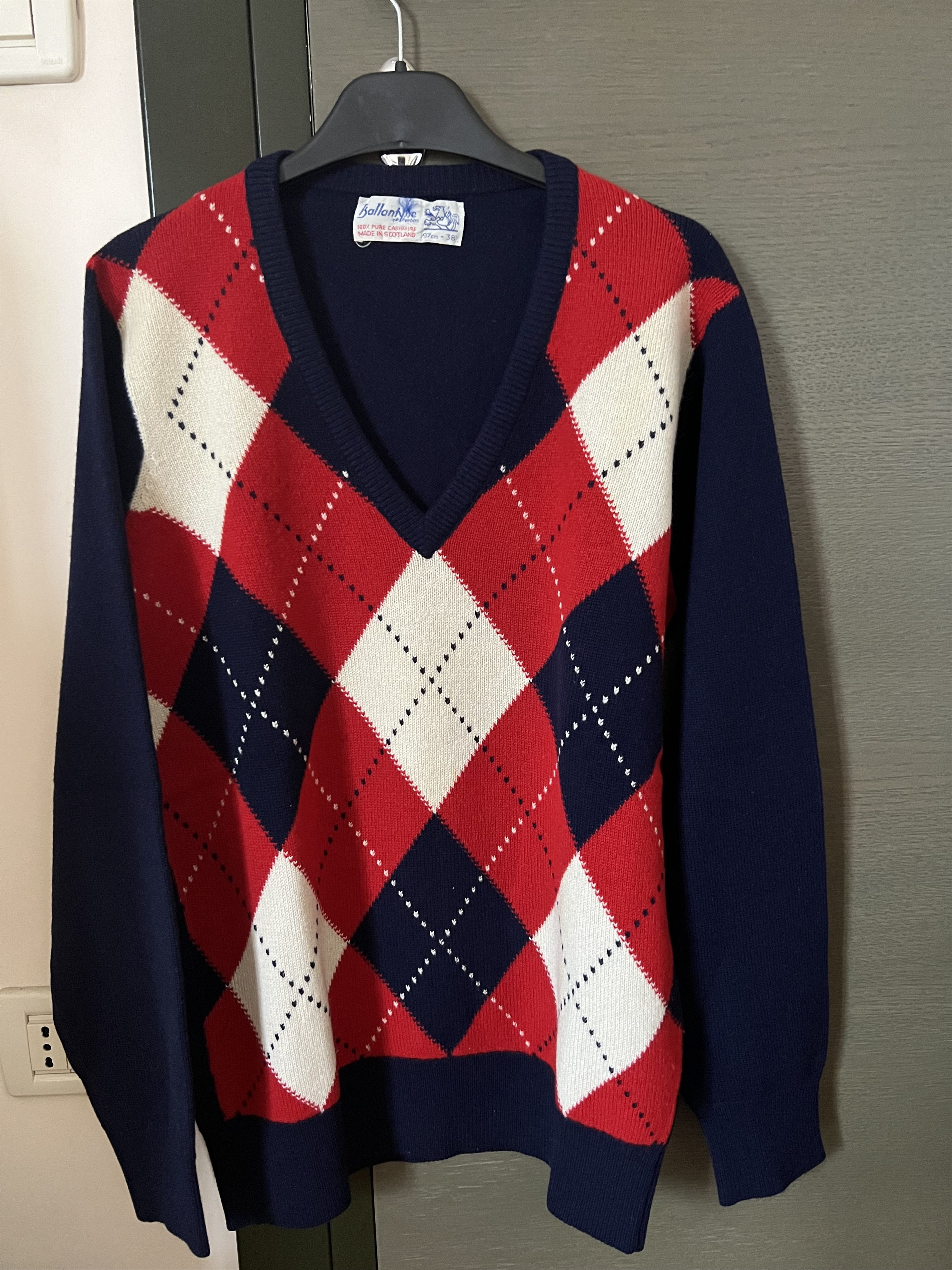 image of 100% Cashmere Ballantyne V-Neck Sweater in Blue, Men's (Size XS)