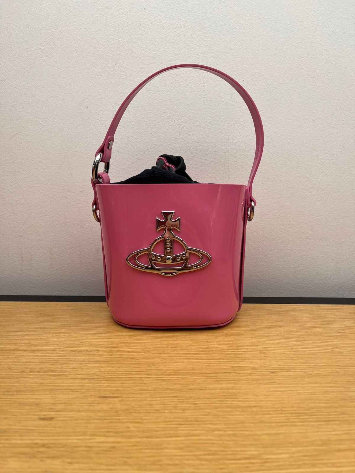 Vivienne Westwood O1F1D3Z0625 Size: Os / Daisy Bucket Bag In Pink, Women's