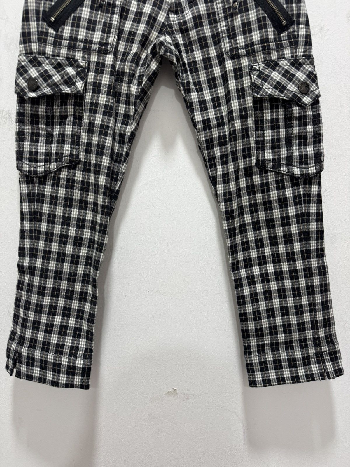 Burberry BURBERRY LONDON BLUE LABEL TARTAN CROPPED SLIM TROUSERS Size 28" / US 6 / IT 42 - 5 Thumbnail