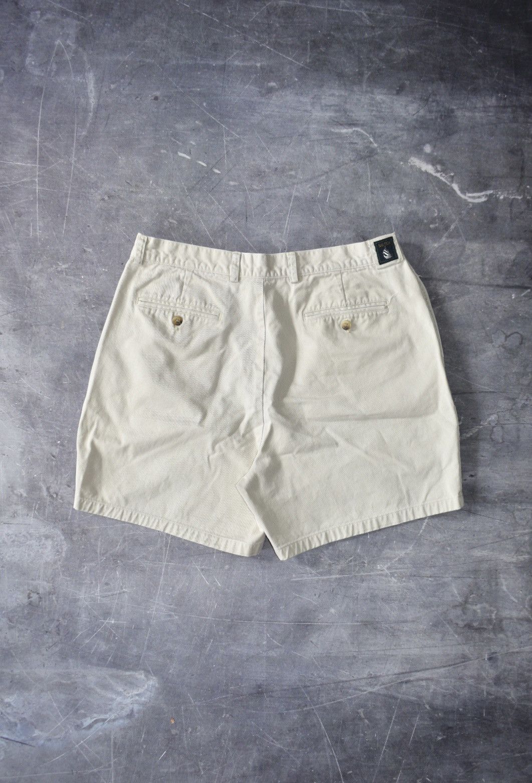 Nautica Vintage Nautica Pleated Shorts (36) Size US 36 / EU 52 - 2 Thumbnail