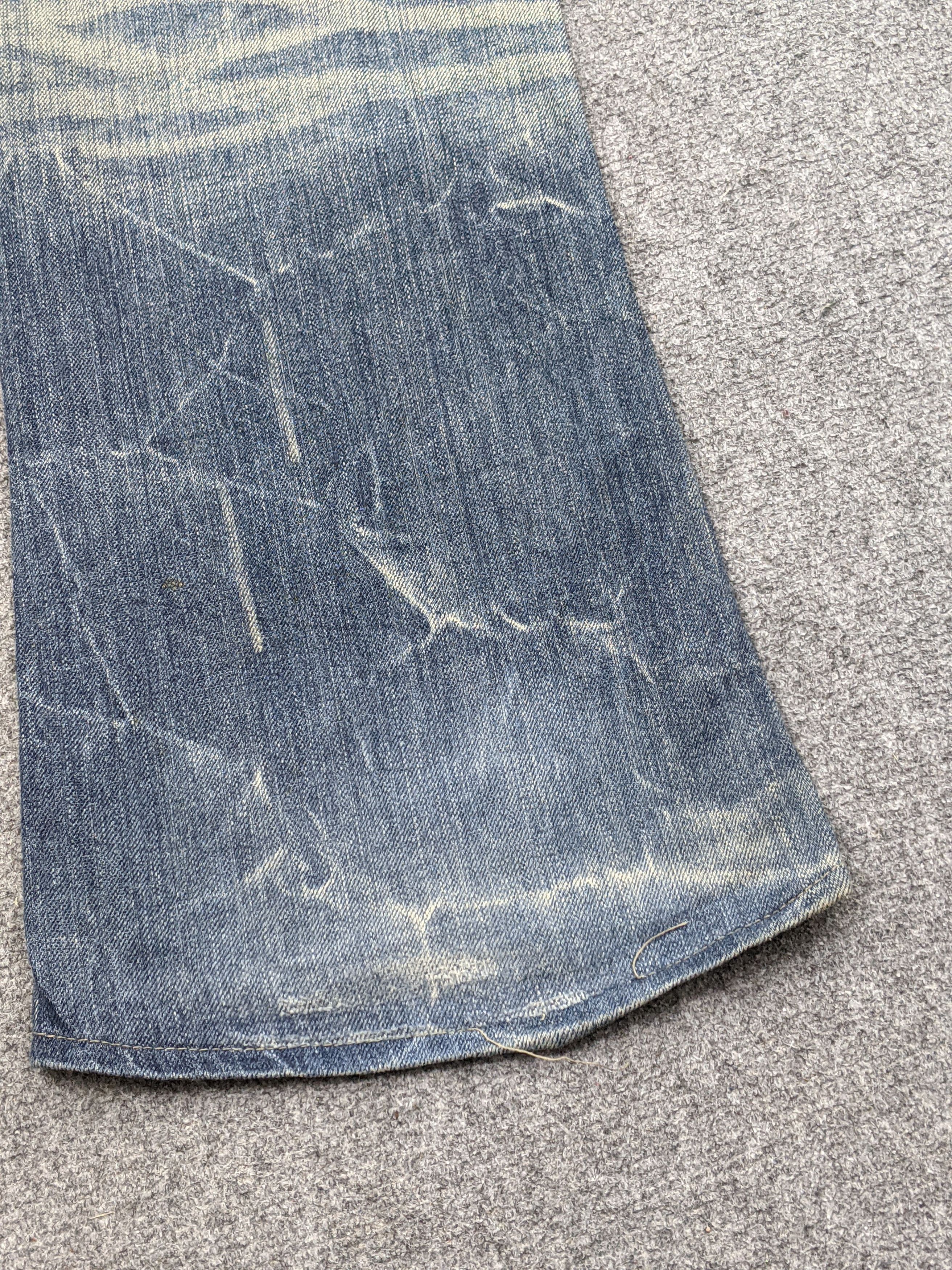 Vanquish Vanquish Flared Bootcut Faded Distressed Denim DJ0012Z Size US 35 - 16 Thumbnail