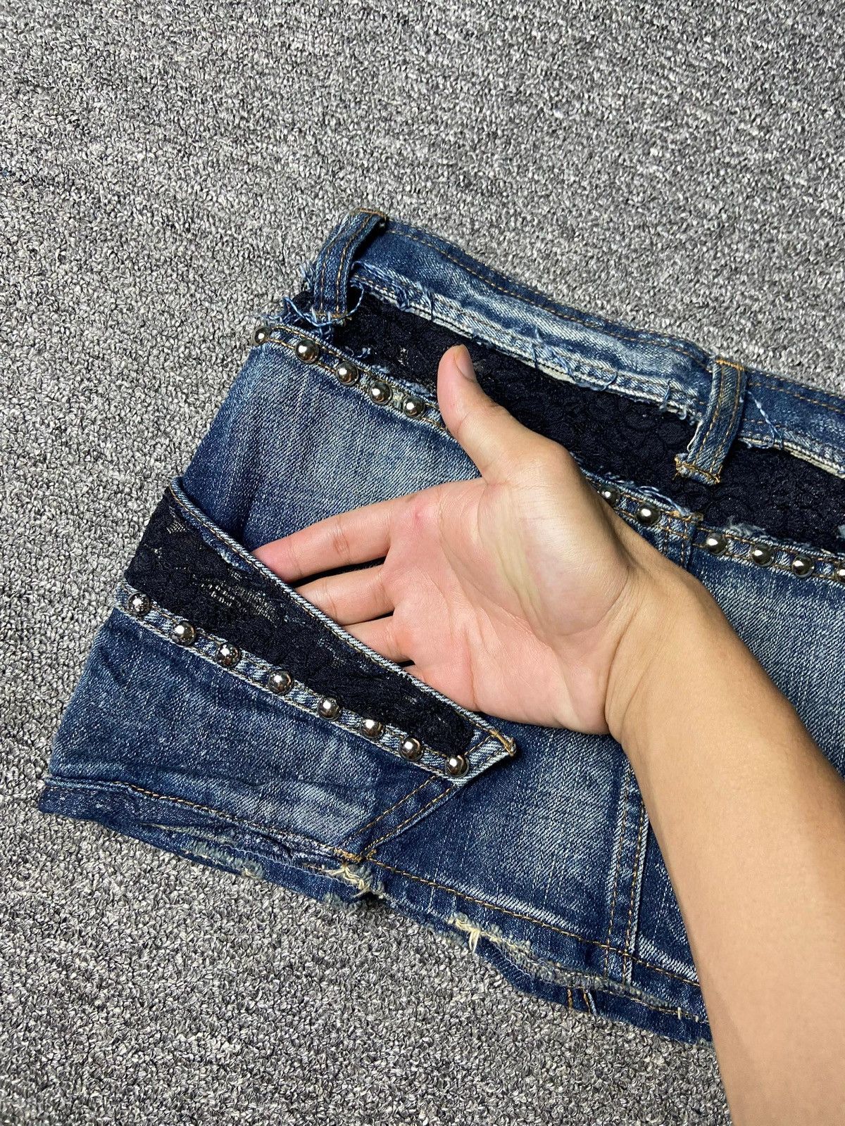 Japanese Brand Maison Gilfy Denim Mini Skirt with Lace & Zipper (158) Size 30" / US 8 / IT 44 - 3 Thumbnail
