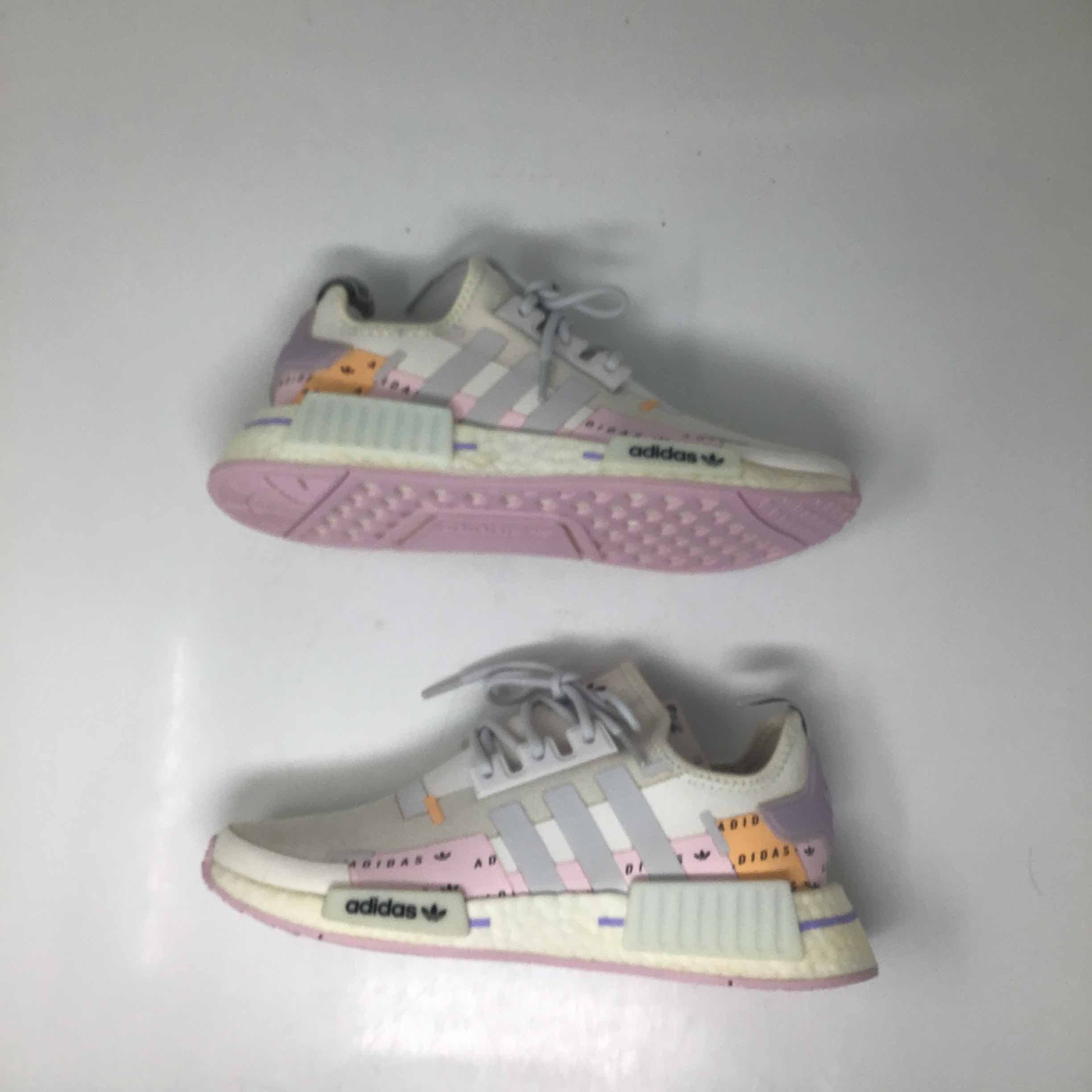 adidas gazelle silver green womens ADIDAS NMD SAKURA PINK  parellelfashion
