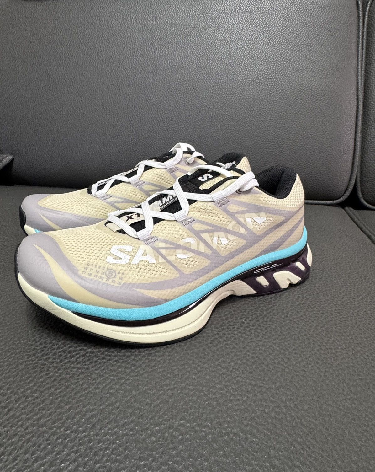Salomon NIB XT-MM6 Retro Hiking Sneakers Unisex - Beige/Blue, 36.5 Size US 5.5 / IT 35.5 - 1 Thumbnail