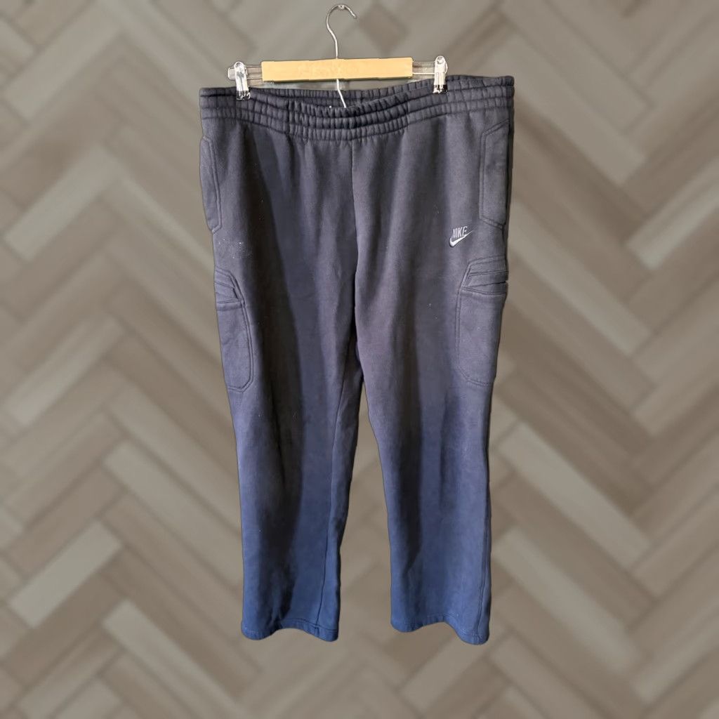 Nike VINTAGE Y2K Nike Sportswear Mens Black Cargo Sweatpants L Size US 33 - 1 Thumbnail