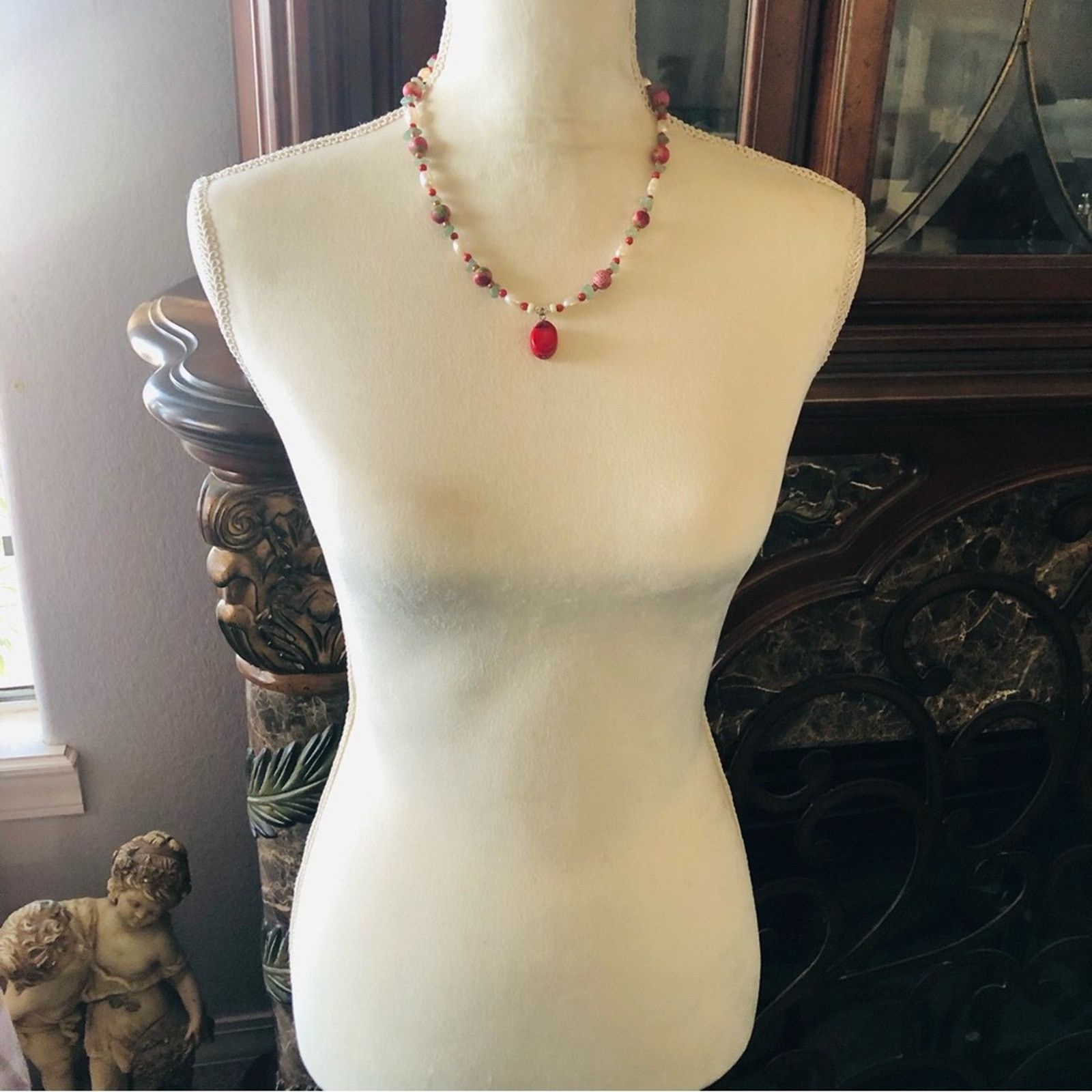 Handmade Handcrafted red coral green chalcedony pearl necklace Size ONE SIZE - 6 Thumbnail