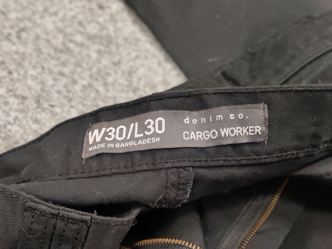 Japanese Brand Vintage Japanese Black Cargo Workwear Y2K Style Pants Size US 30 / EU 46 - 13 Thumbnail