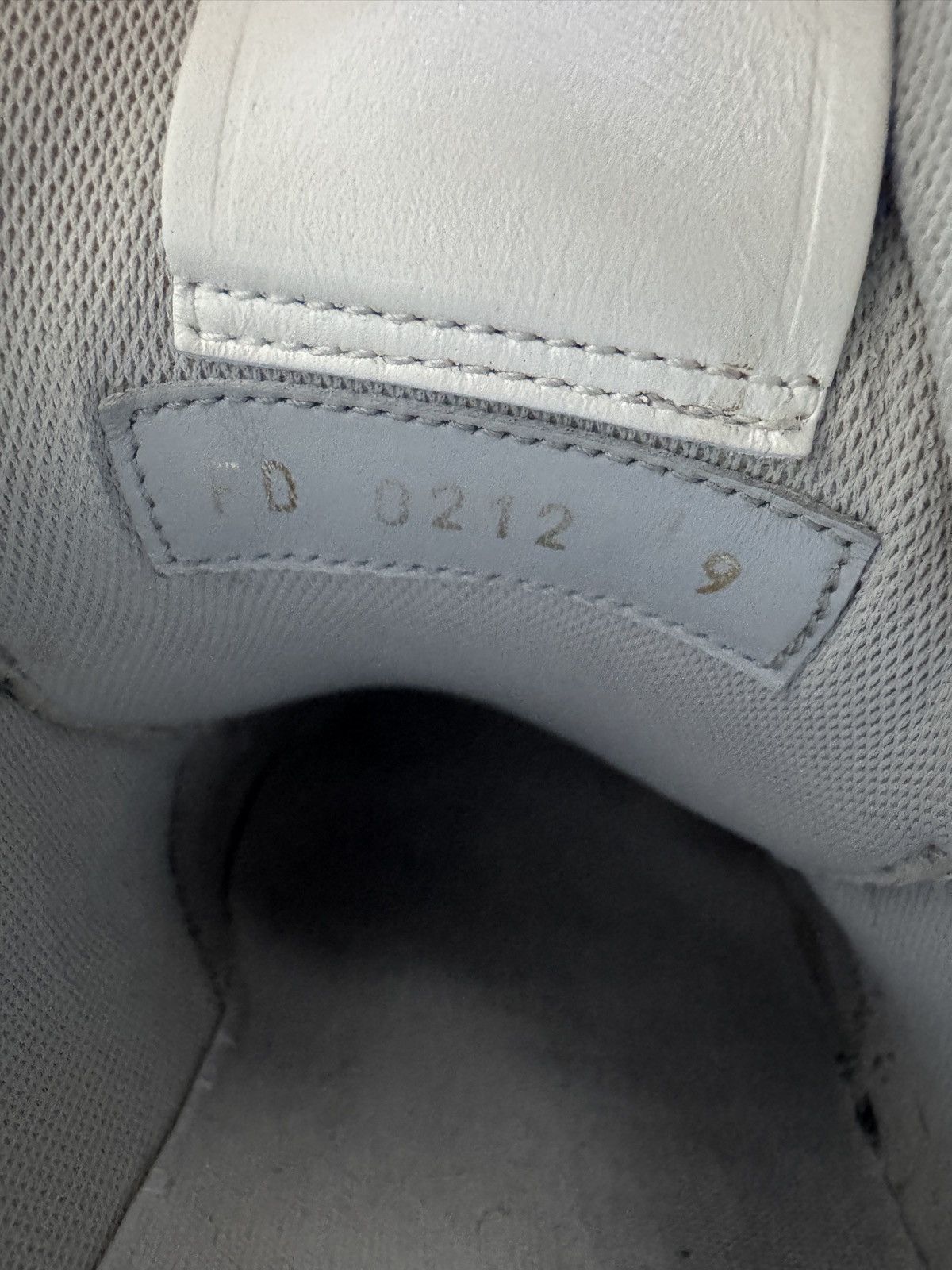 Louis Vuitton Louis Vuiton Trainers Size US 11 / EU 44 - 9 Thumbnail