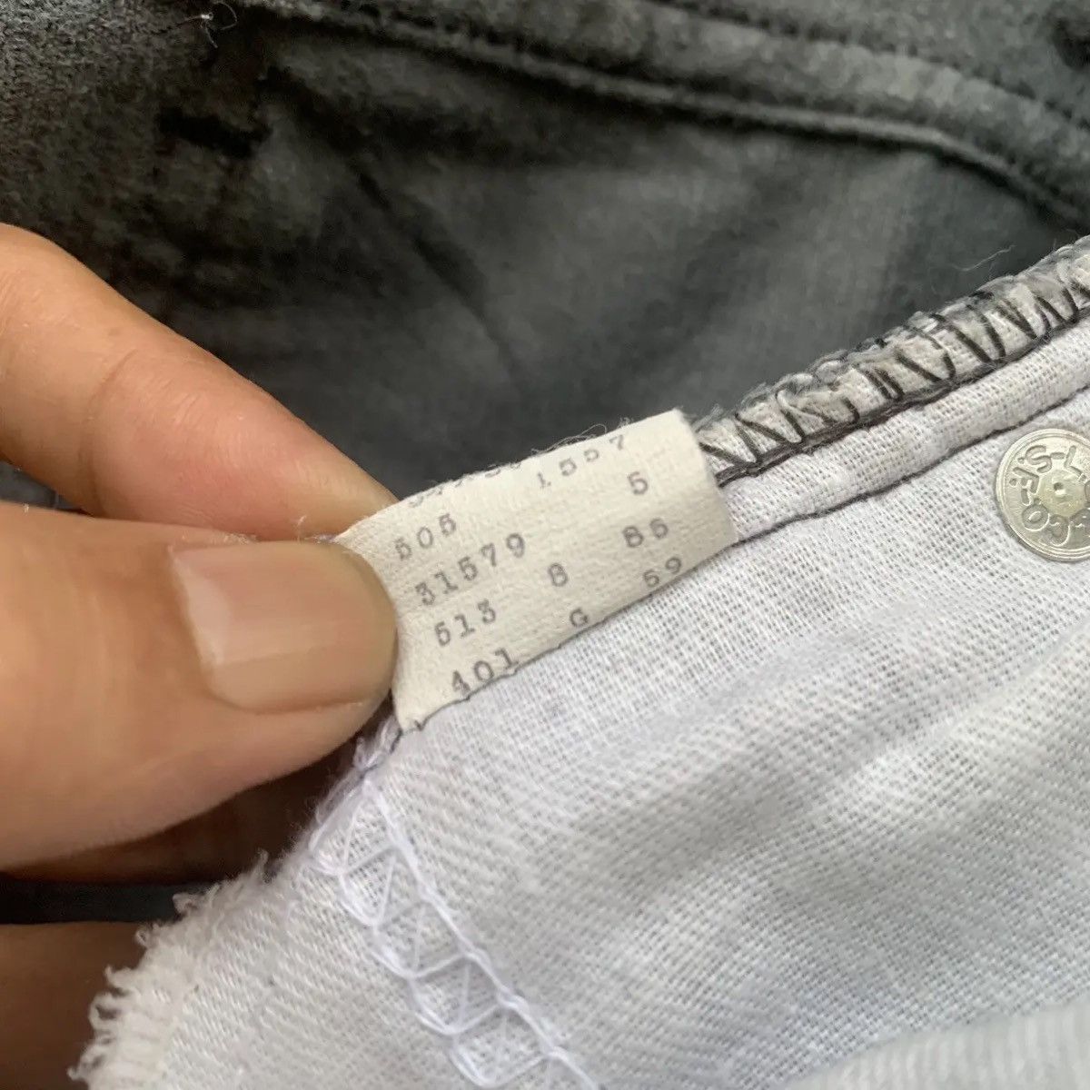 Levi's 1980’s VINTAGE LEVI’S 505 WHITETAB LEVIS CORDUROY FADED PANT Size US 32 / EU 48 - 11 Thumbnail