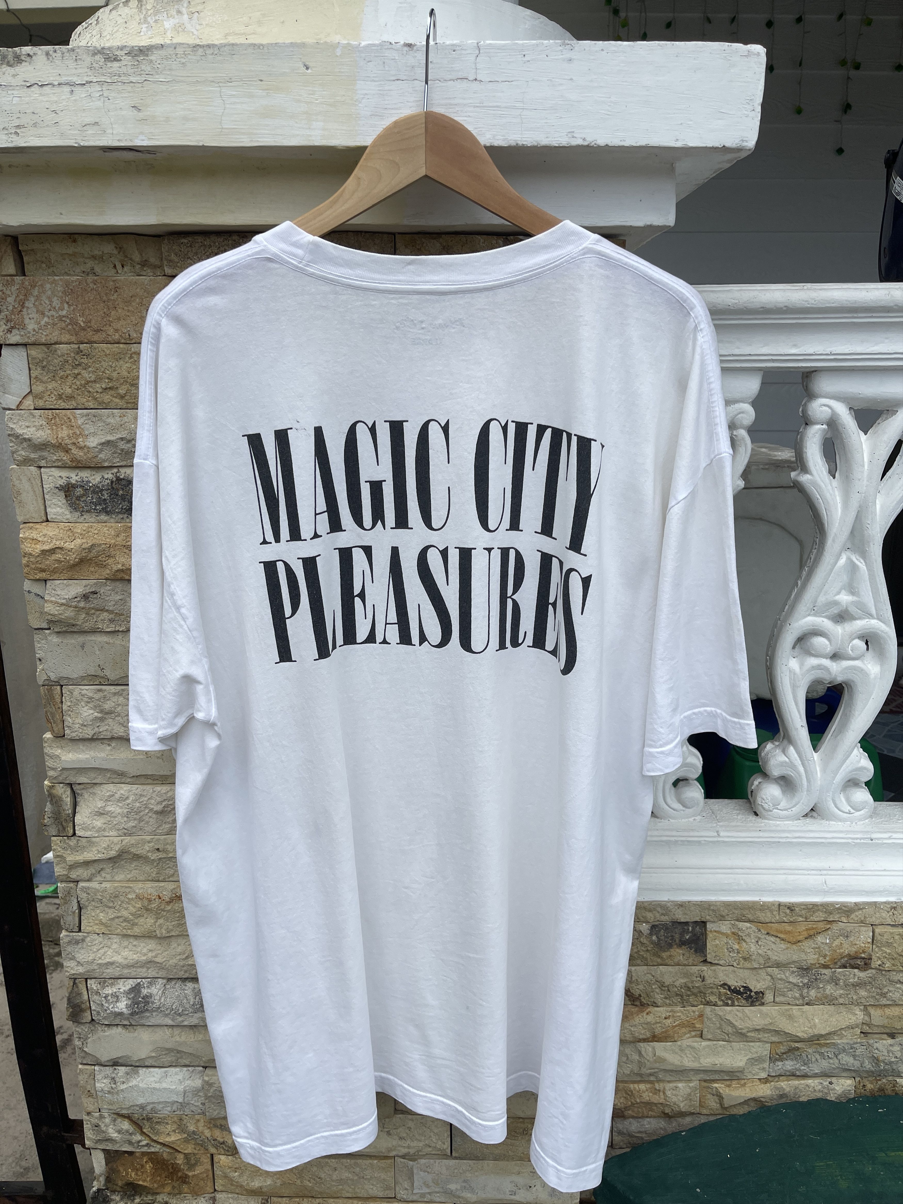 Pleasures Last Drop🔥Rare🔥Magic City Pleasures XL T-Shirt Size US XL / EU 56 / 4 - 2 Thumbnail