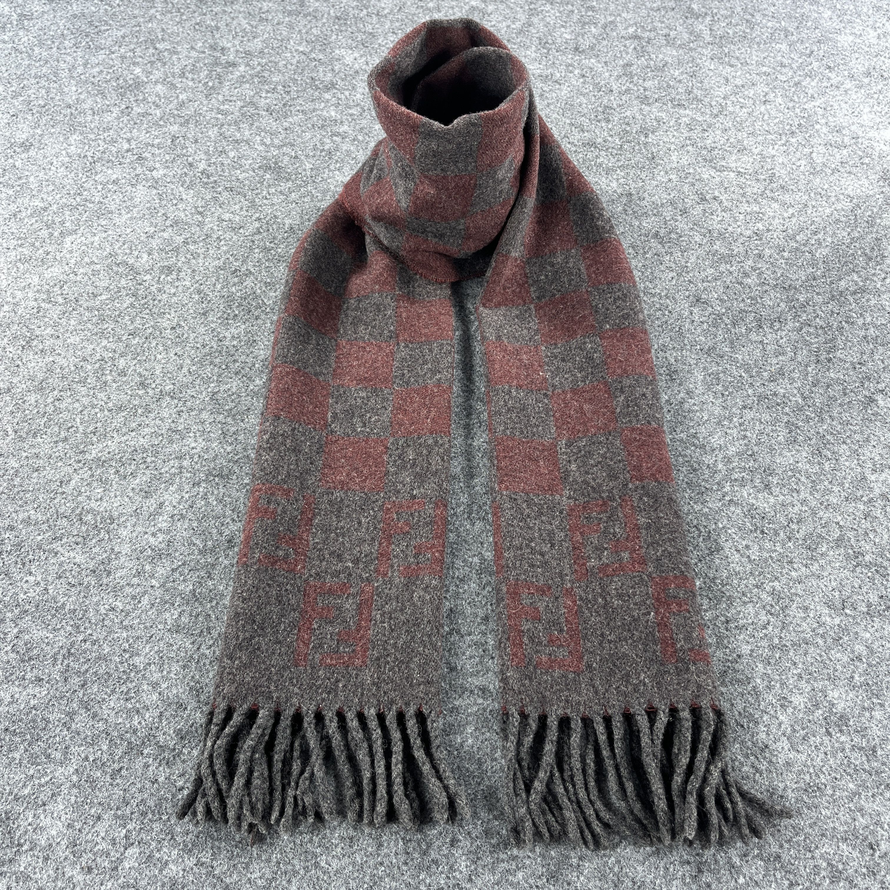 Other Tag Missing Fendi Scarf / Muffler / Neckwear T1384 Size ONE SIZE - 4 Thumbnail
