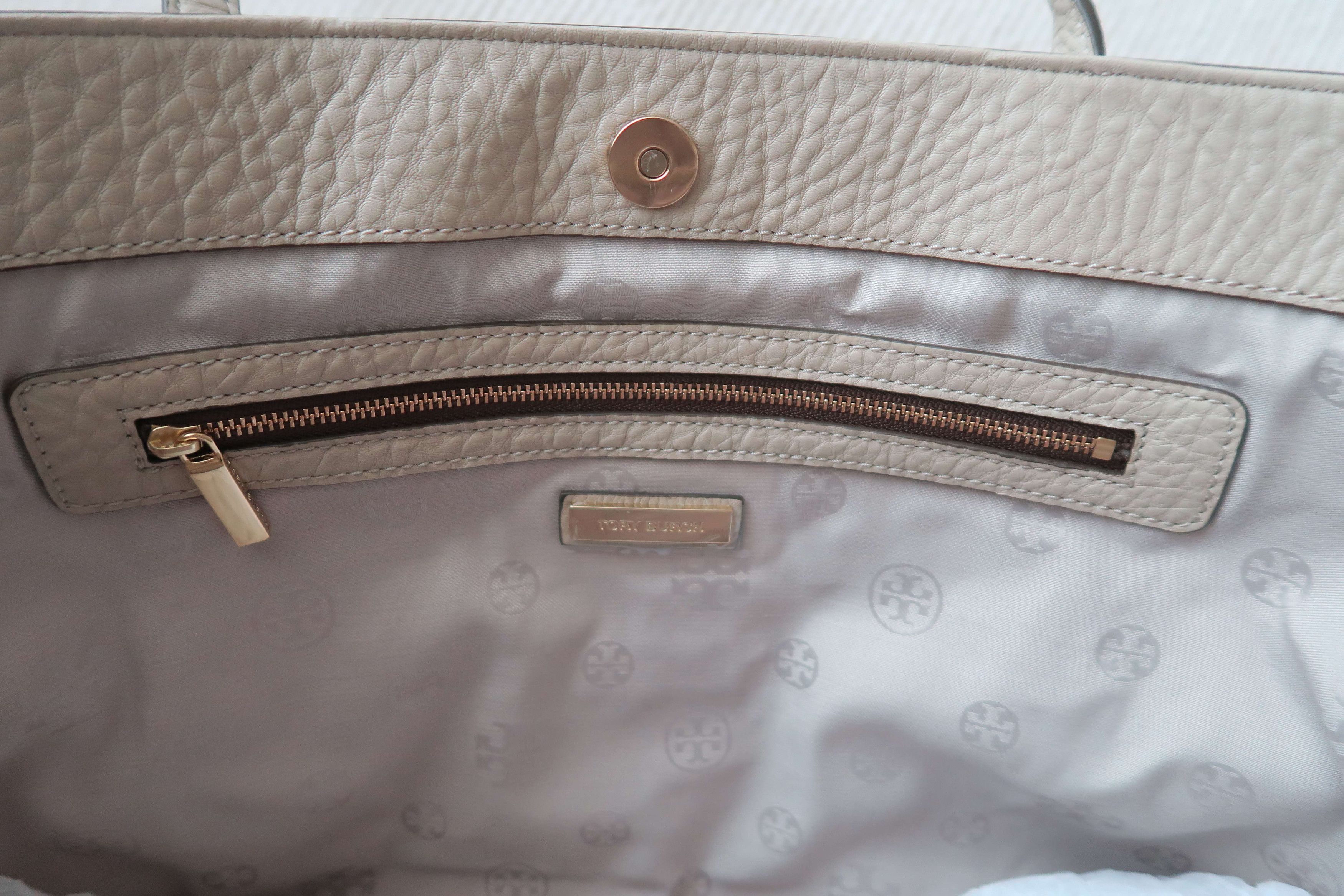 Tory Burch Tory Burch Expandable Robinson Leather Shoulder Tote Handbag Size ONE SIZE - 2 Thumbnail