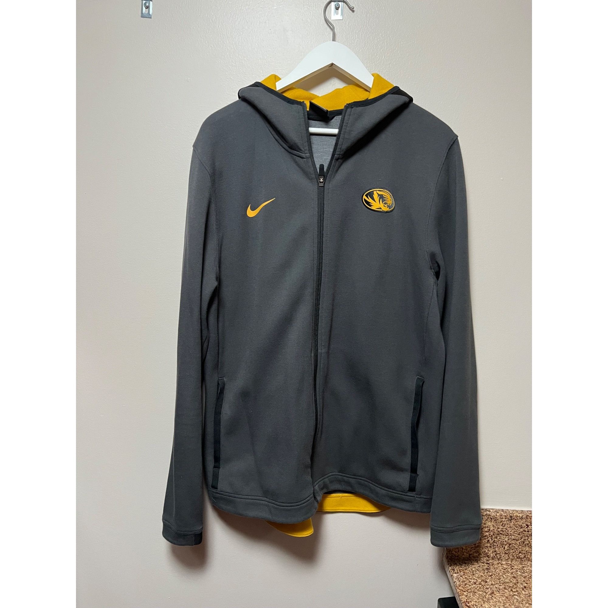 Nike Nike Team Issue Missouri Tigers Full Zip Hoodie - Size L Size US L / EU 52-54 / 3 - 1 Thumbnail