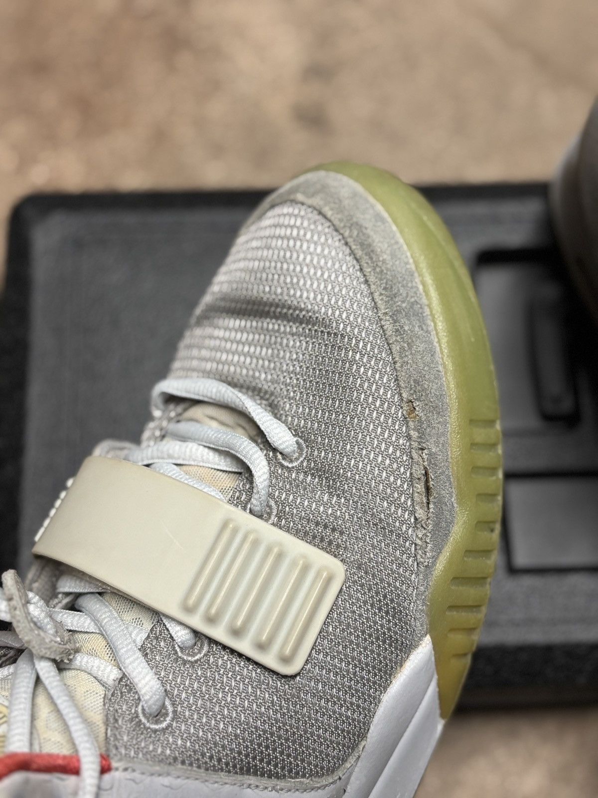 Kanye West × Nike Nike Air Yeezy 2 NRG 'Pure Platinum' Size US 11 / EU 44 - 10 Thumbnail